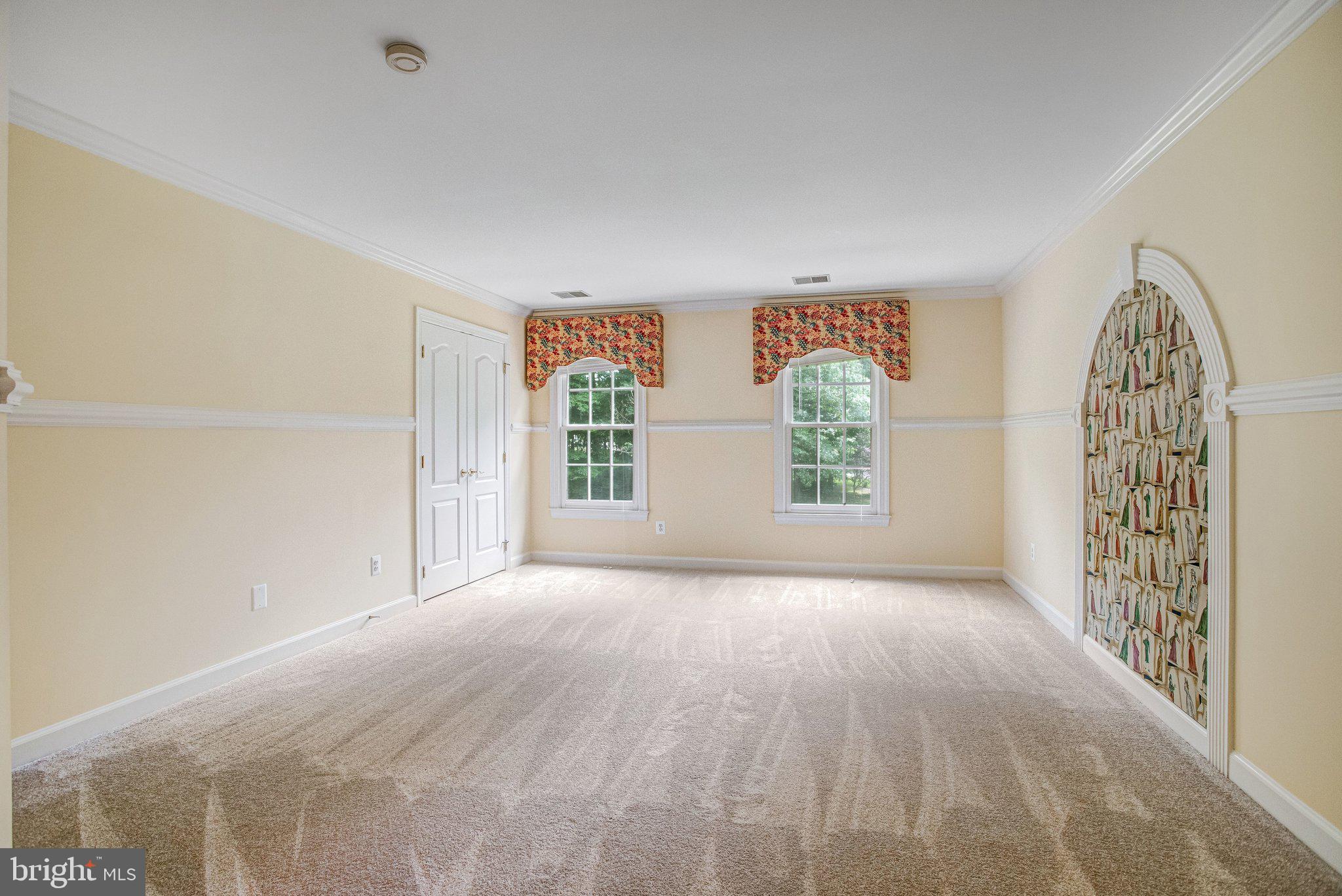 ESTATES AT ROSELAND - Residential