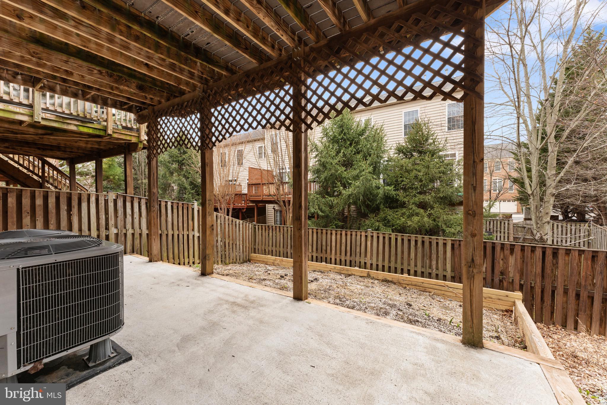 STONE CREEK CROSSING - Residential