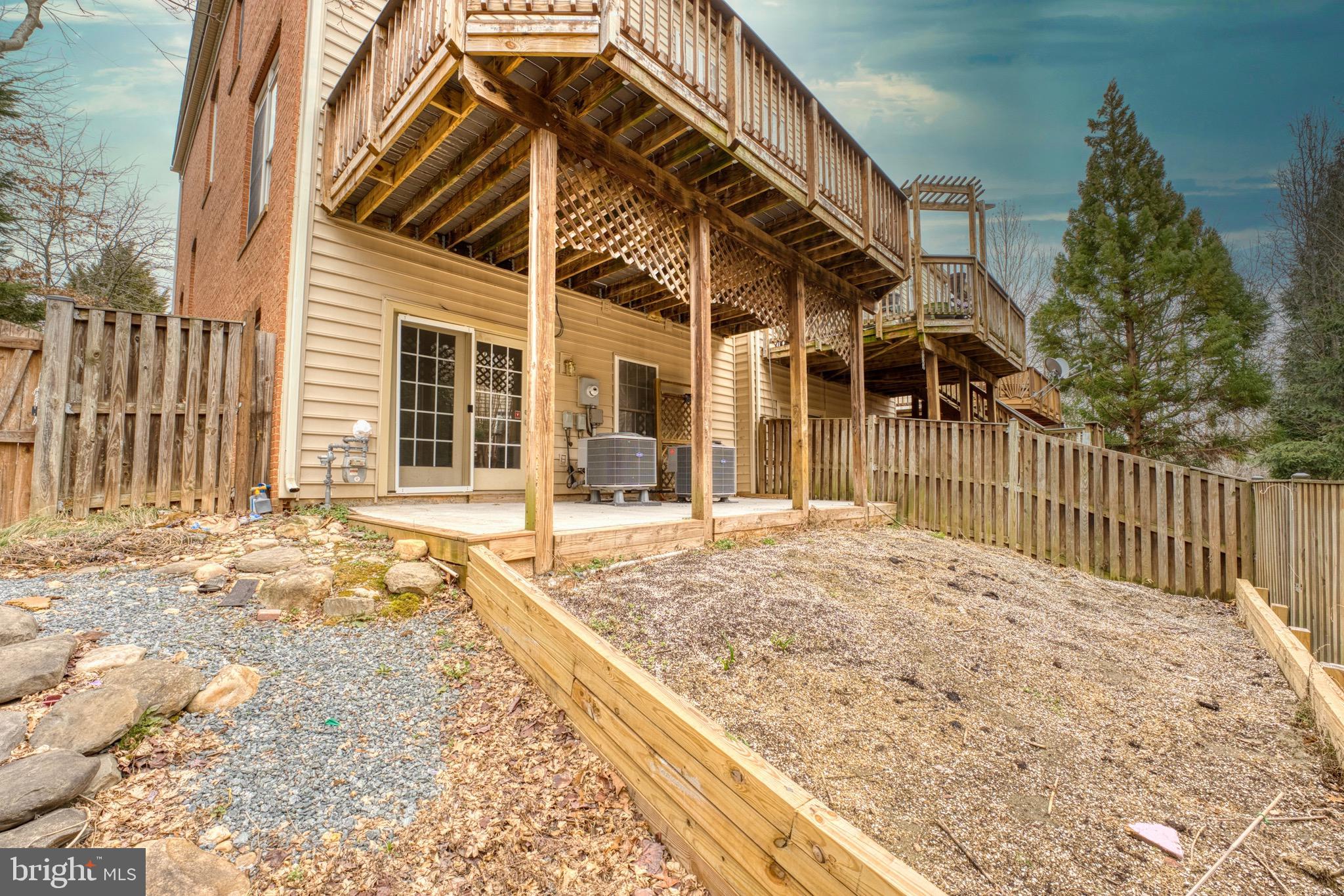 STONE CREEK CROSSING - Residential