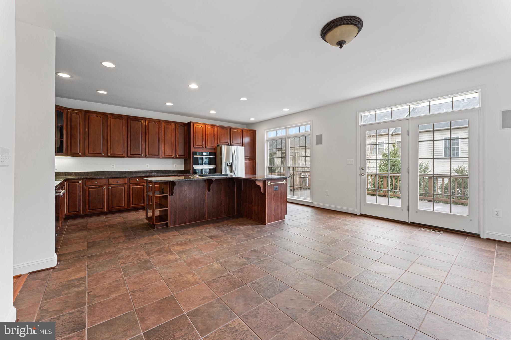 STONE CREEK CROSSING - Residential