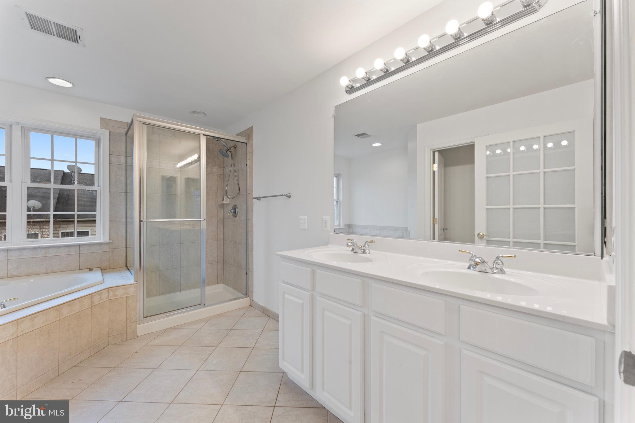 STONE CREEK CROSSING - Residential