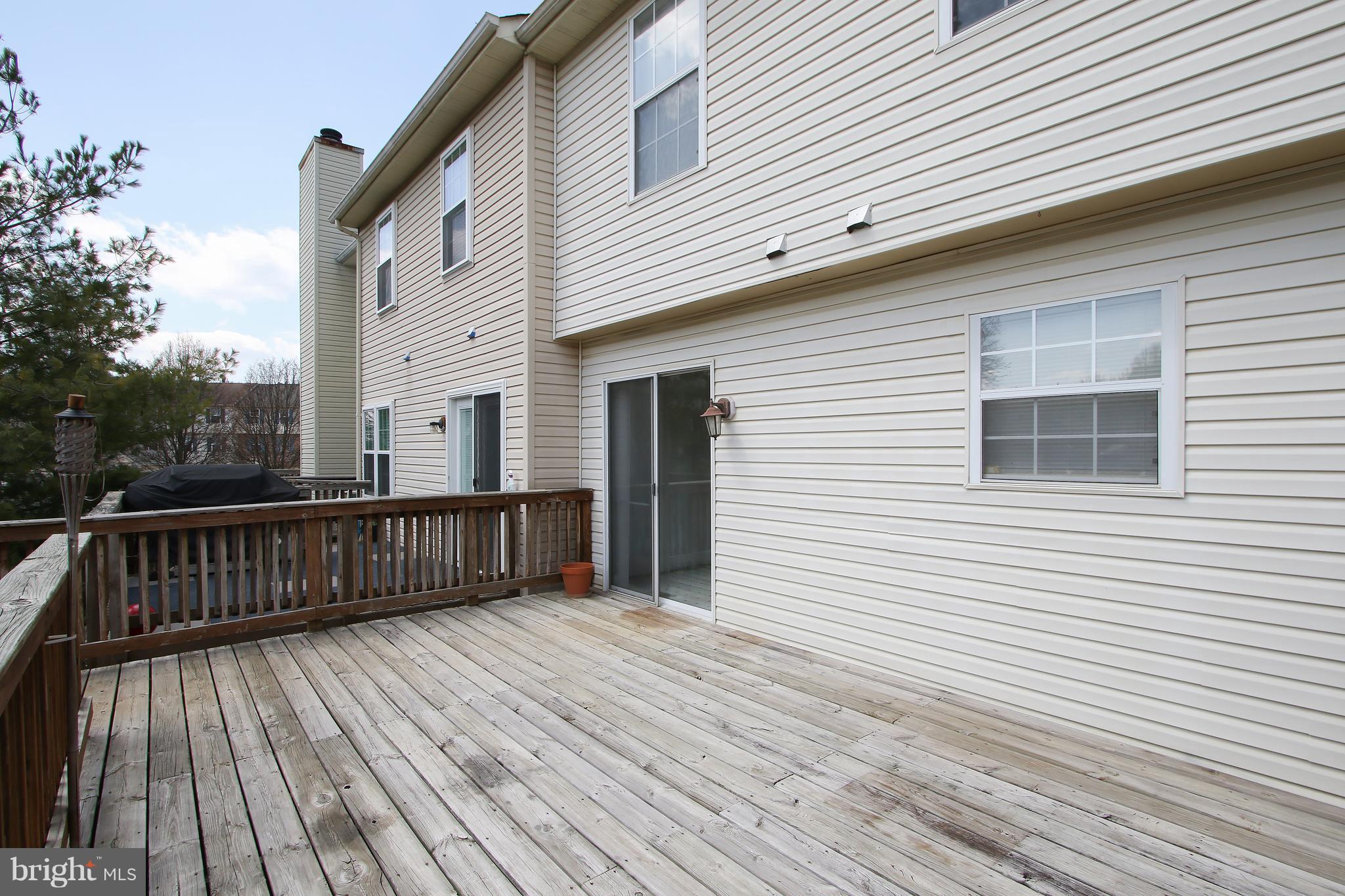 ROBINS GLENN - Residential