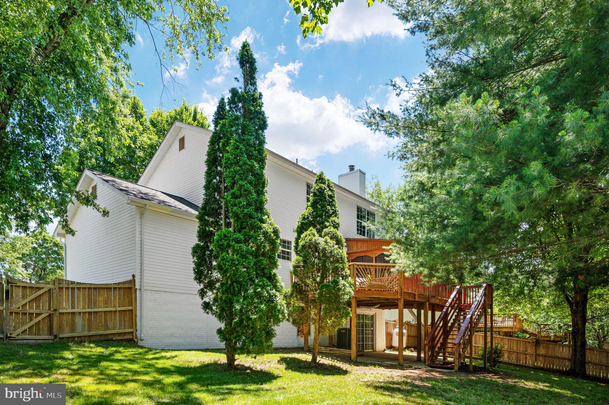 DEVON GREEN - Residential