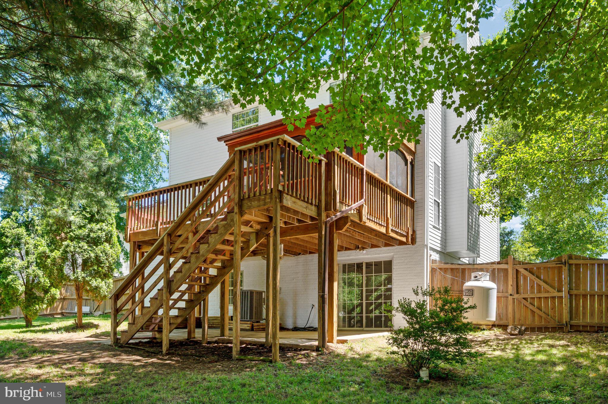 DEVON GREEN - Residential