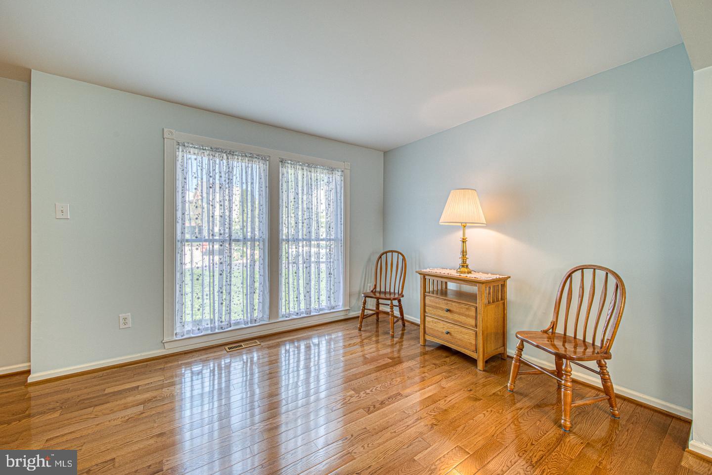 WILLIAMSBURG - Residential