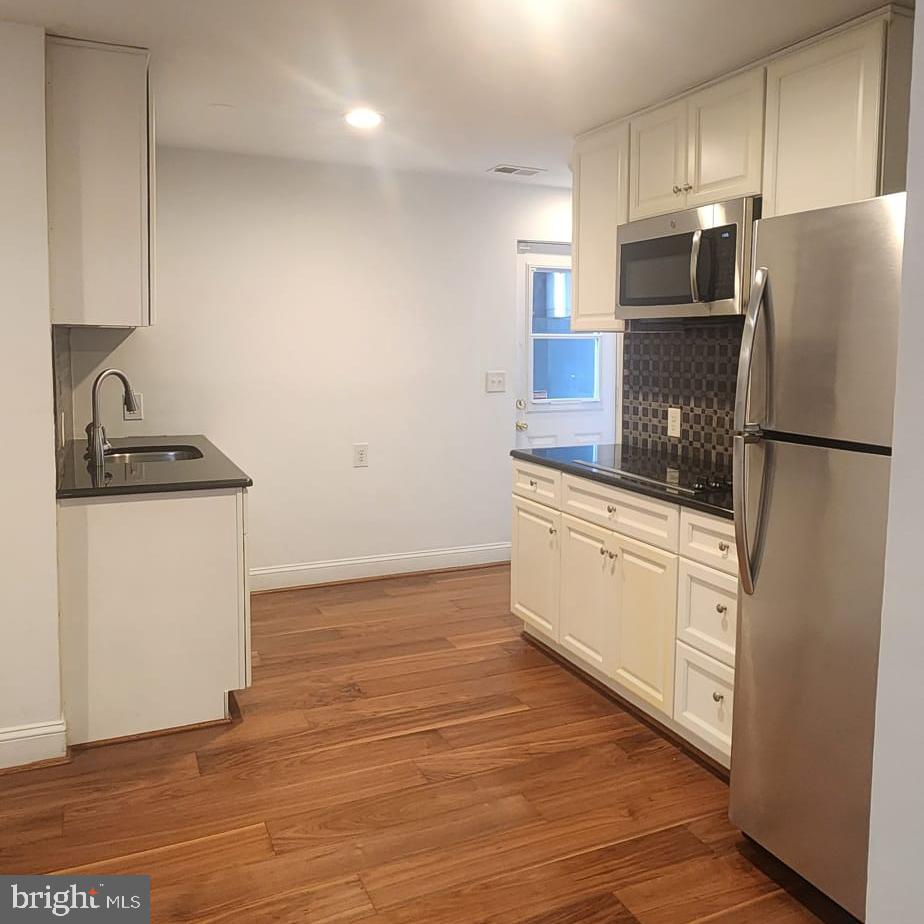 FAIRLAWN - Residential Lease