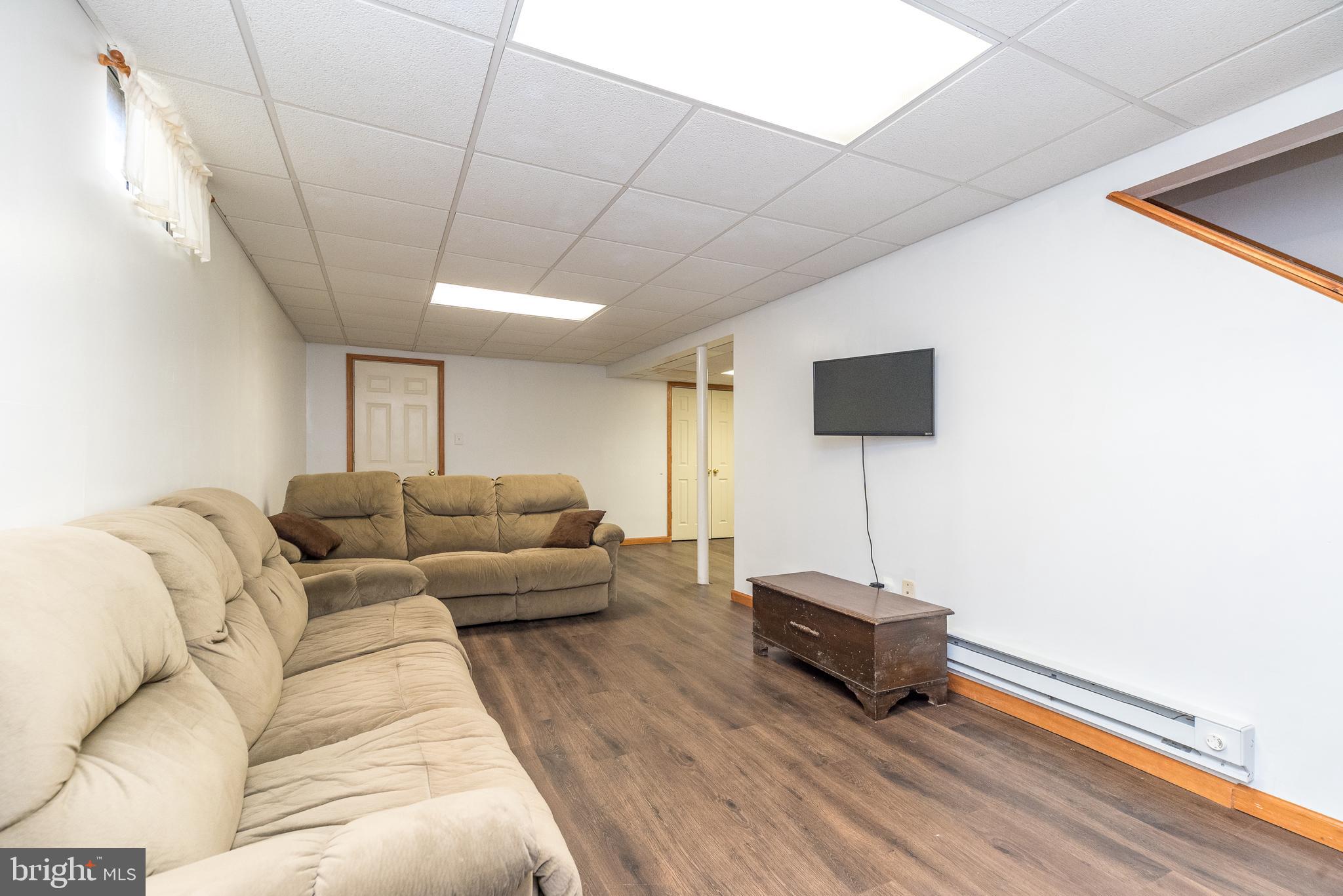 MILFORD GLEN - Residential