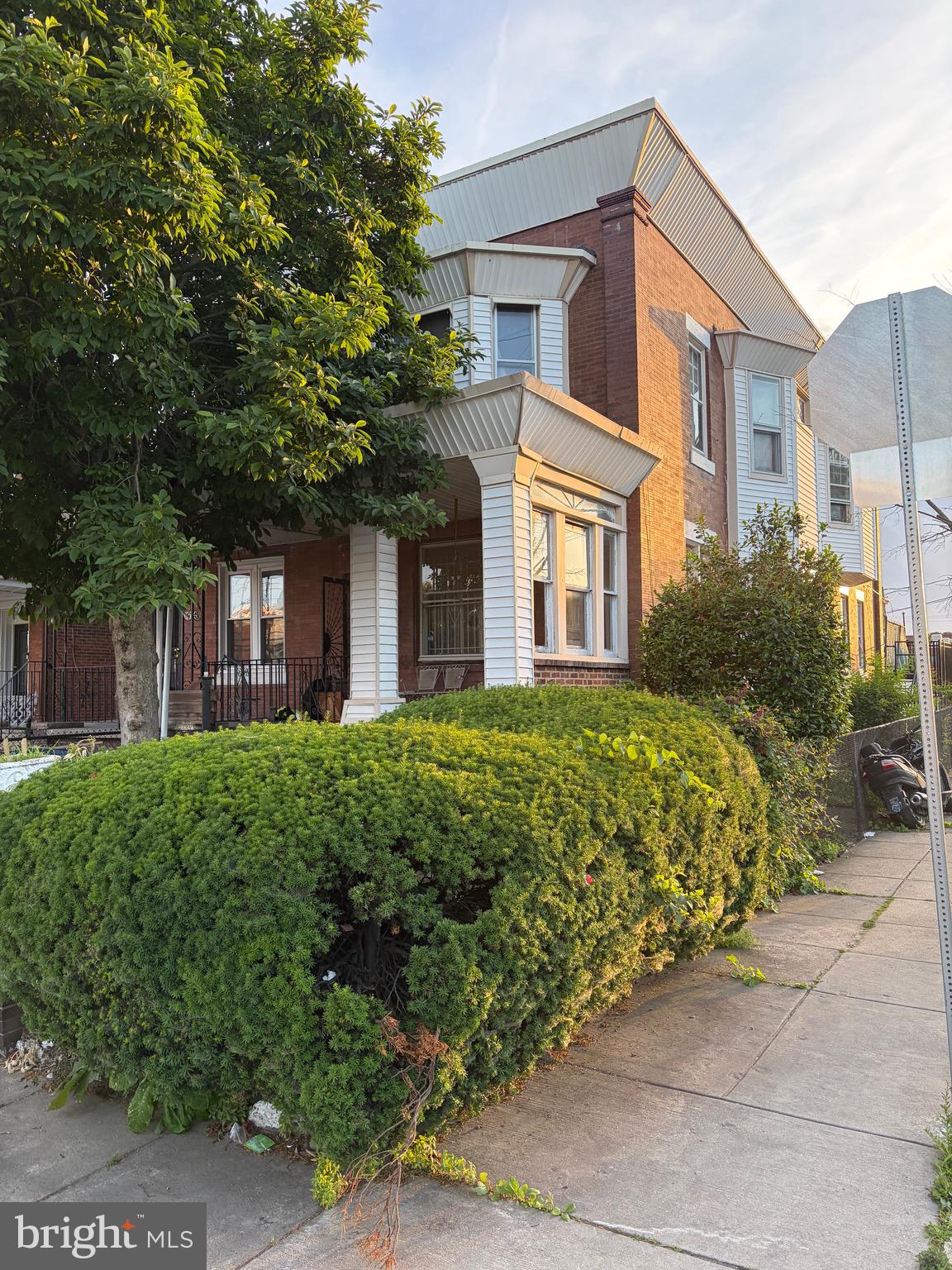 Attention Investors, Flippers, and Savvy Builders!
Bring your flashlight and your vision to 1022 S 60th St—a diamond in the rough offering incredible scale, a highly flexible layout, and a prime opportunity to build massive equity in a rapidly developing pocket of West Philadelphia.
This property is being sold strictly in as-is condition and requires a full gut rehabilitation, making it the perfect blank canvas to design a high-yielding rental or a stunning single-family resale.
The Layout & Potential
The footprint of this property offers massive versatility:
The Upper Level: Features a spacious layout configured for 4 bedrooms and 1 full bathroom.
The Lower Level / Ground Floor: Configured with 1 bedroom and 1 full bathroom.
Basement Level: Finished with Bathroom
The Bonus: The property boasts 3 separate entrances and was previously utilized as a duplex setup. Please note: The property is not currently zoned as a duplex; buyer is responsible for verifying zoning and obtaining any desired variances or permits.
Location Highlights
Situated right on S 60th Street, this location delivers excellent urban convenience. It’s a highly walkable neighborhood with easy access to local transit lines, neighborhood shopping, and quick routes directly into University City and Center City.
Whether you want to restore this to a grand single-family home or explore the possibilities of its historic multi-unit footprint, the upside here is undeniable. Properties with this much raw space and structural flexibility don't last long at this price point.
Terms: Cash or hard money financing preferred. Buyer is responsible for the Philadelphia U&O tax certificate and clearing any outstanding violations (if applicable). Comparables on the block sold at $390,000
Schedule your showing today and unlock the massive potential of this West Philly project!