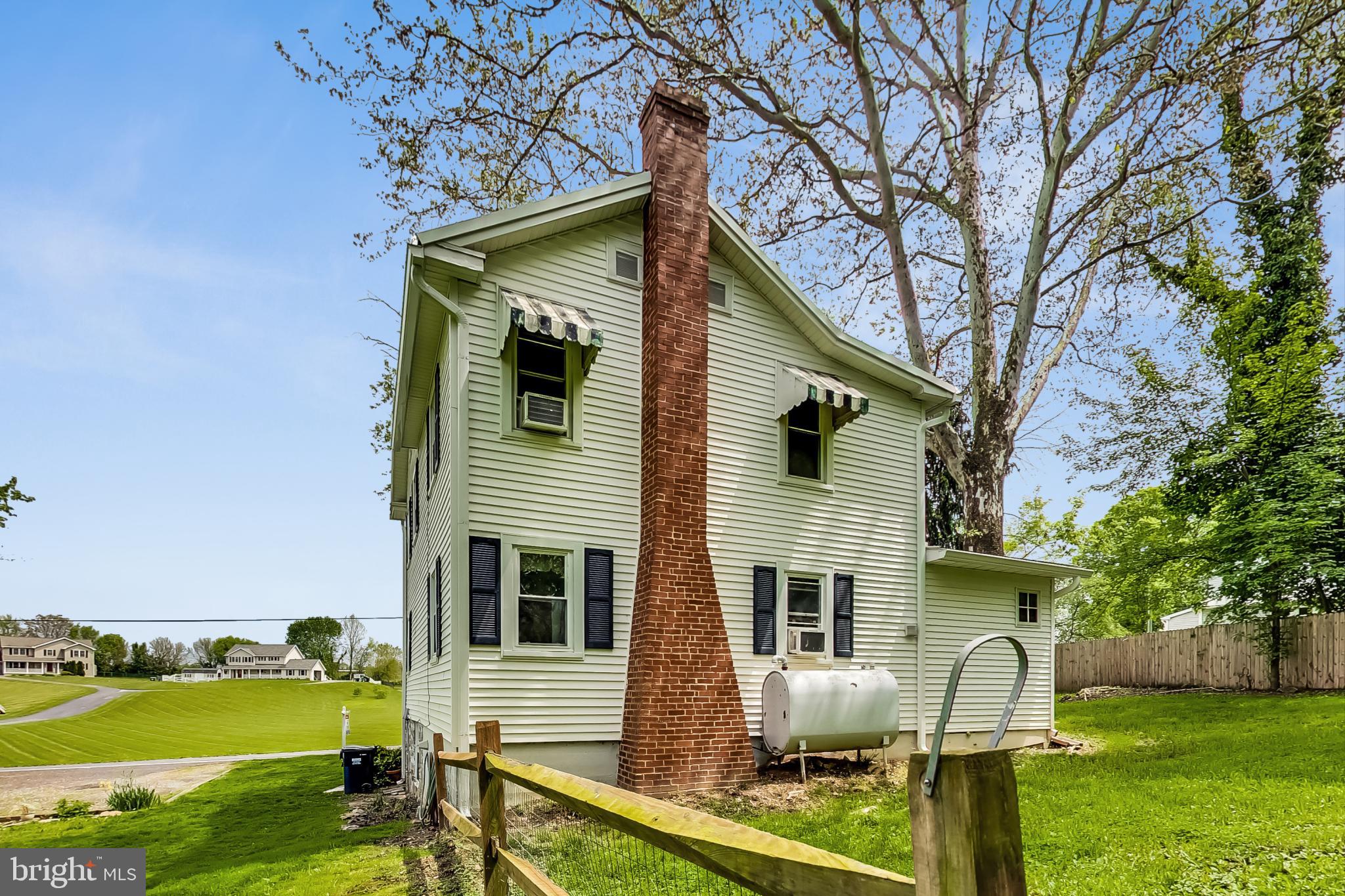UNIONTOWN - Residential