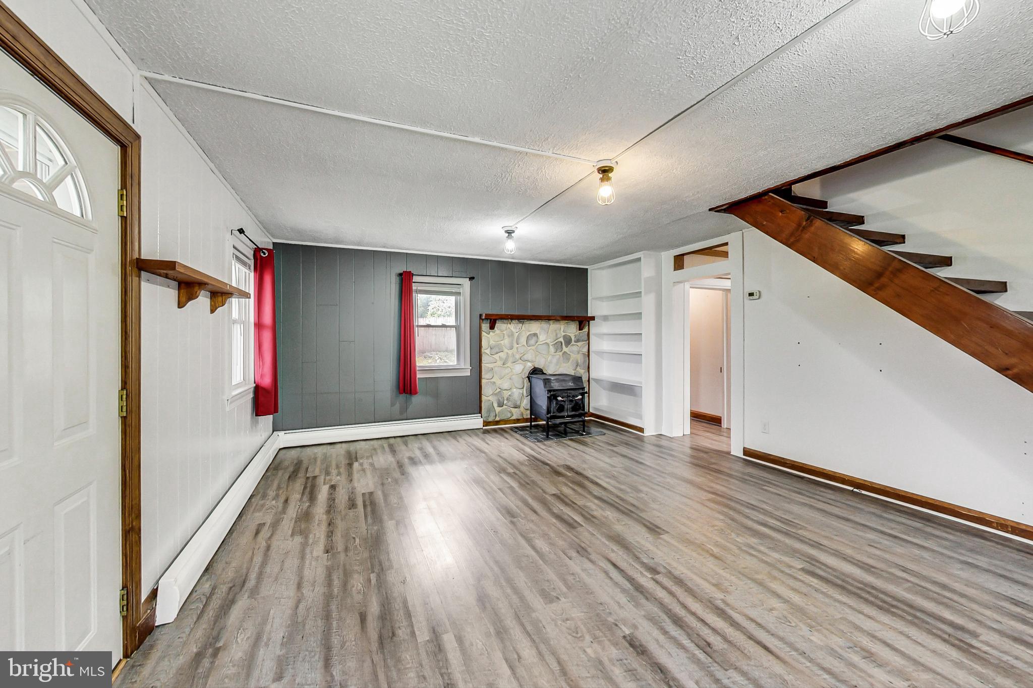 UNIONTOWN - Residential