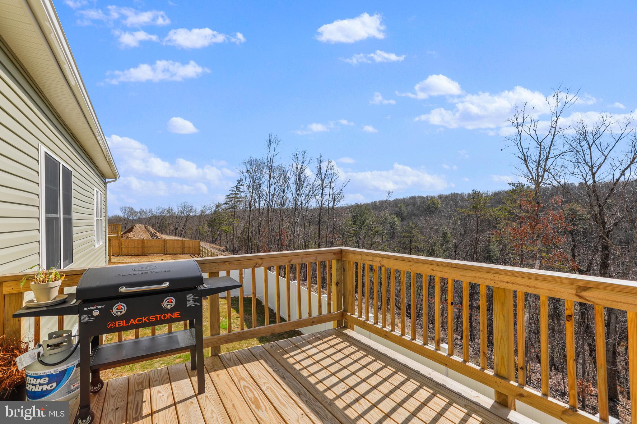 MIDDLE CREEK VISTAS - Residential