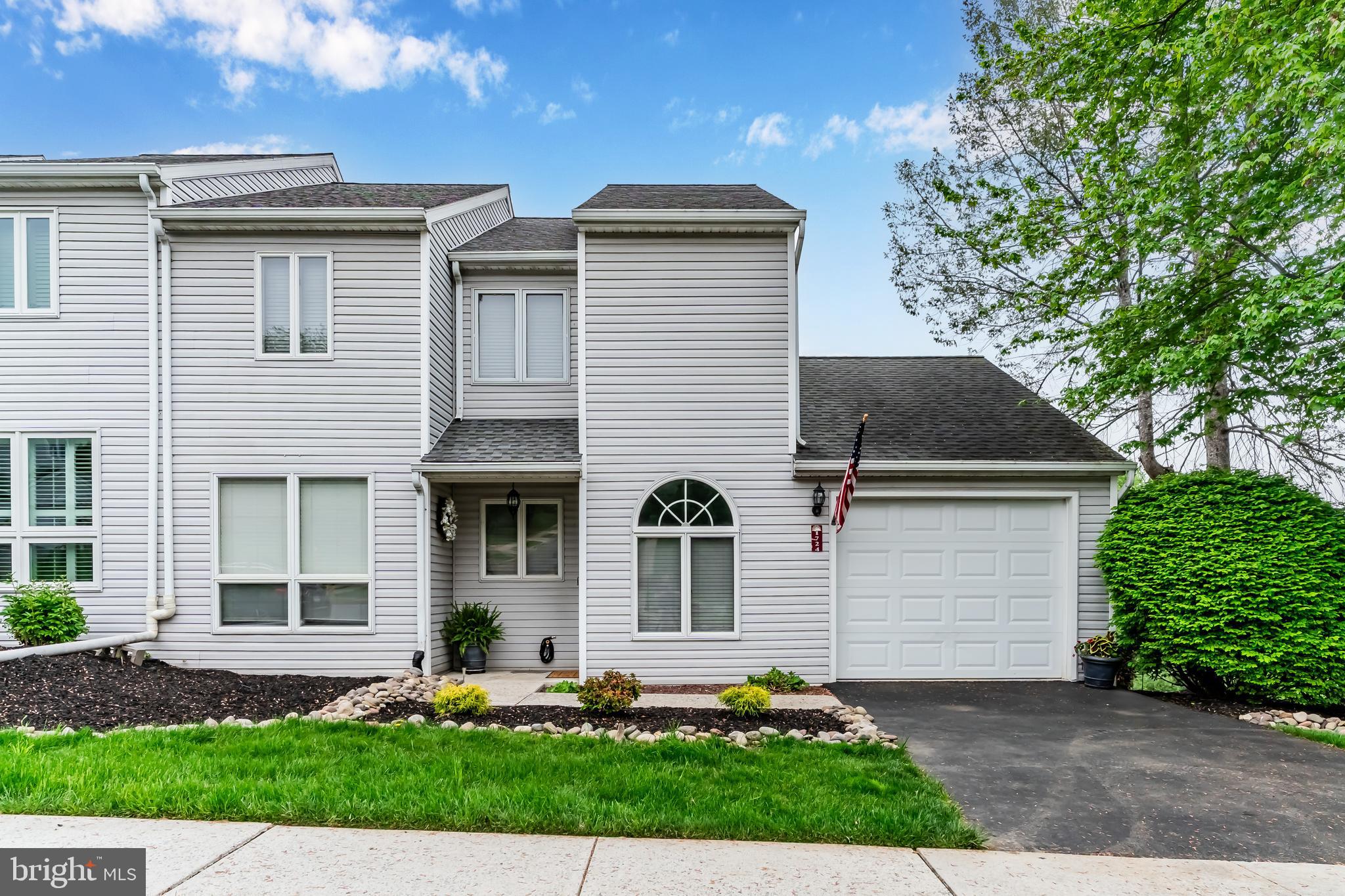 BEACON HILL VILLAGE - Residential