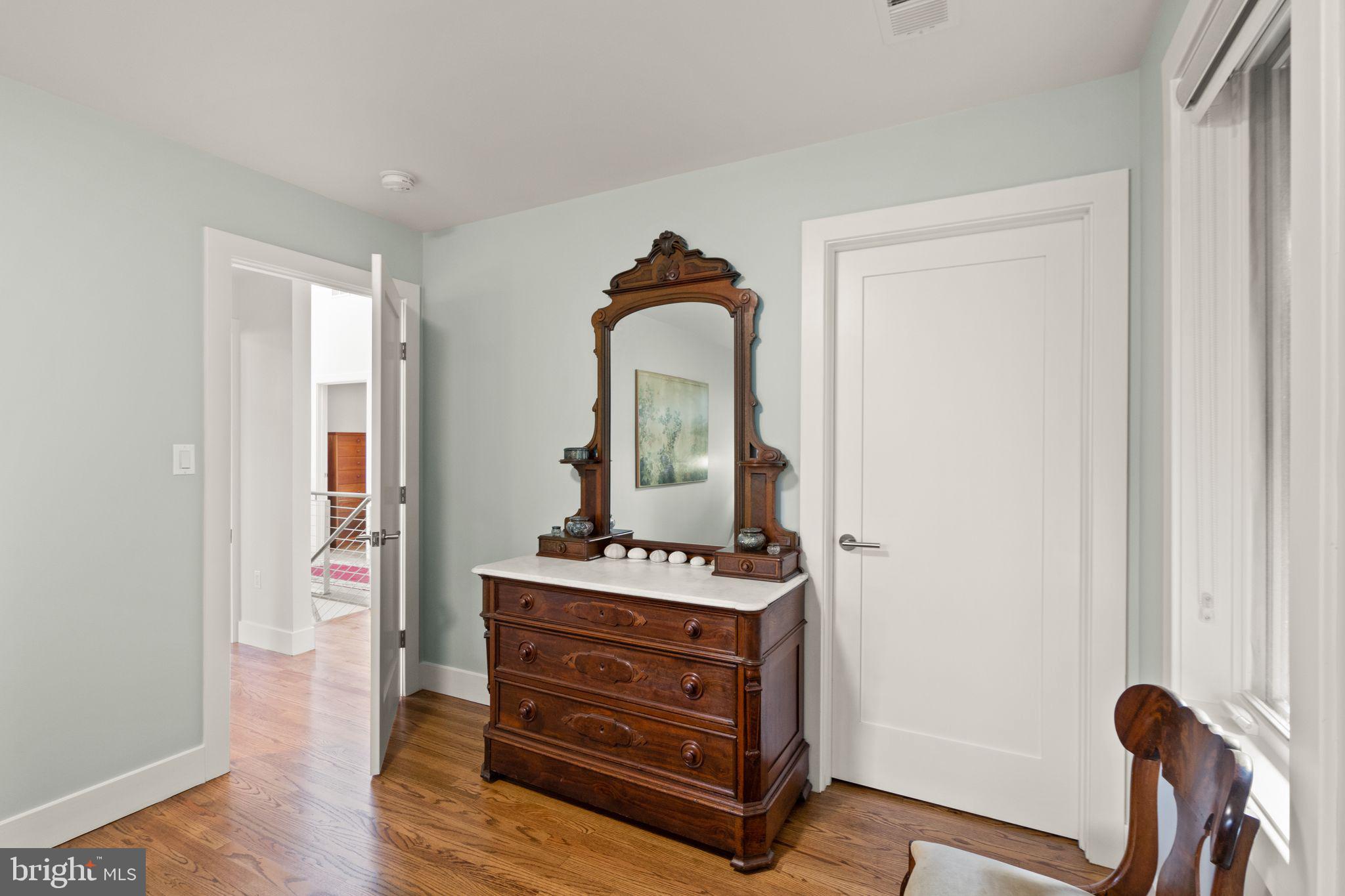 WOODLEY PARK - Residential
