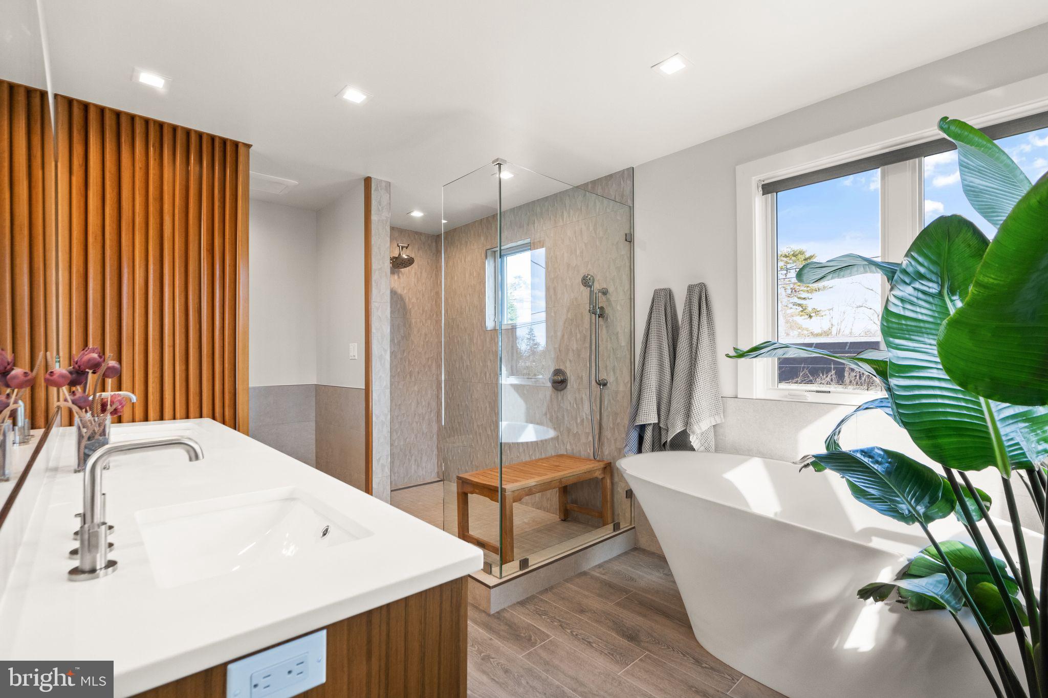 WOODLEY PARK - Residential