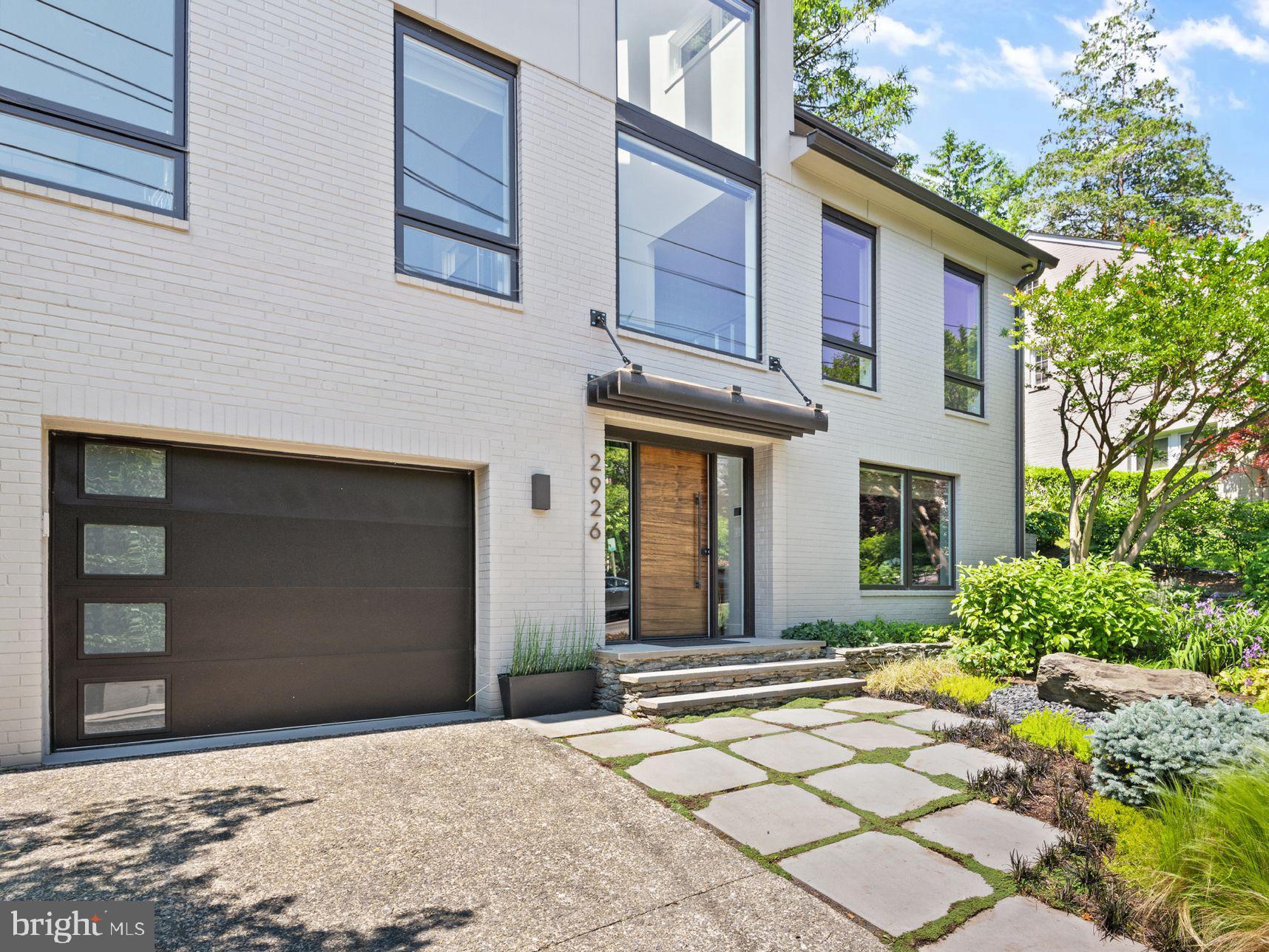 WOODLEY PARK - Residential