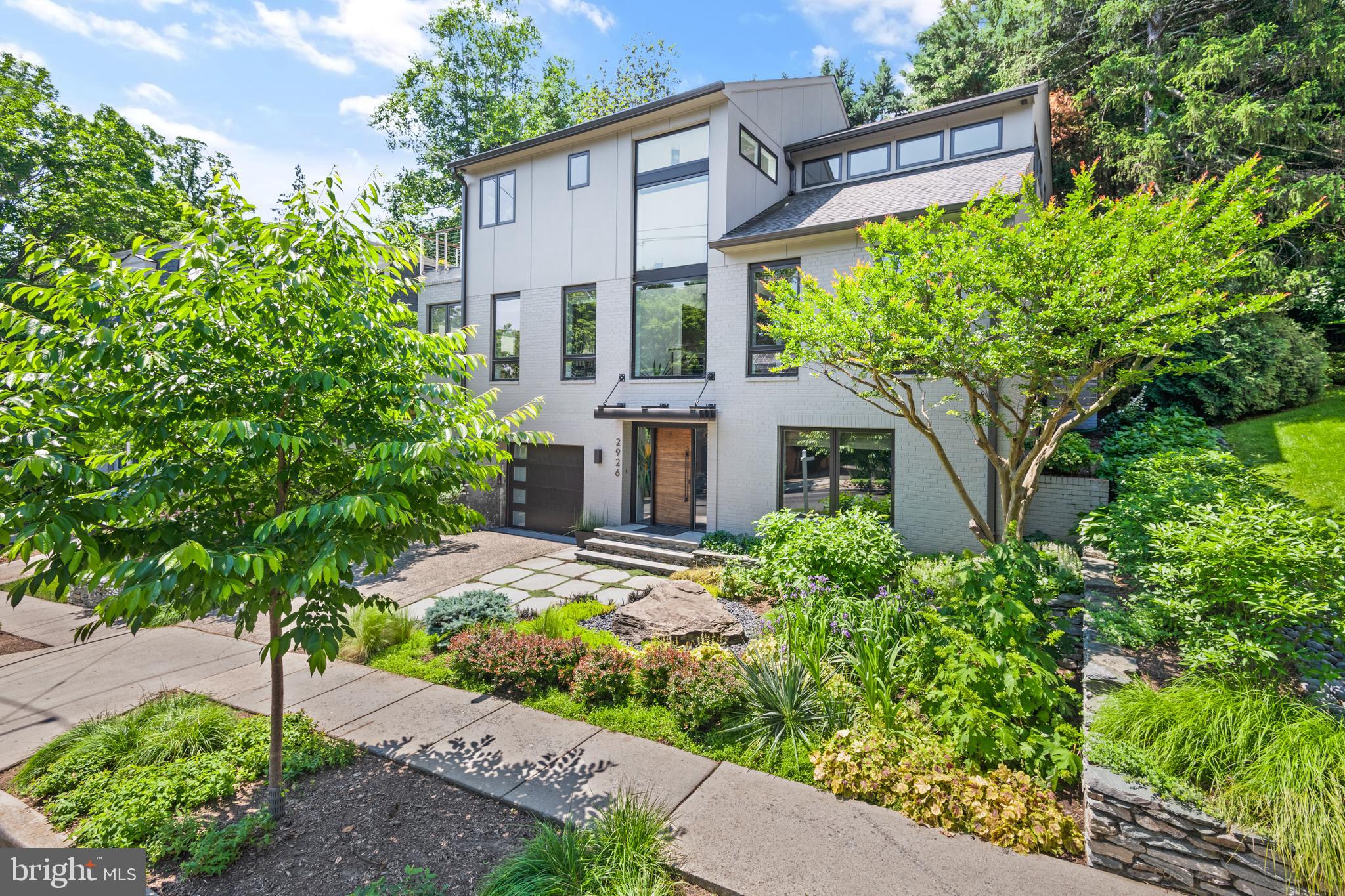 WOODLEY PARK - Residential