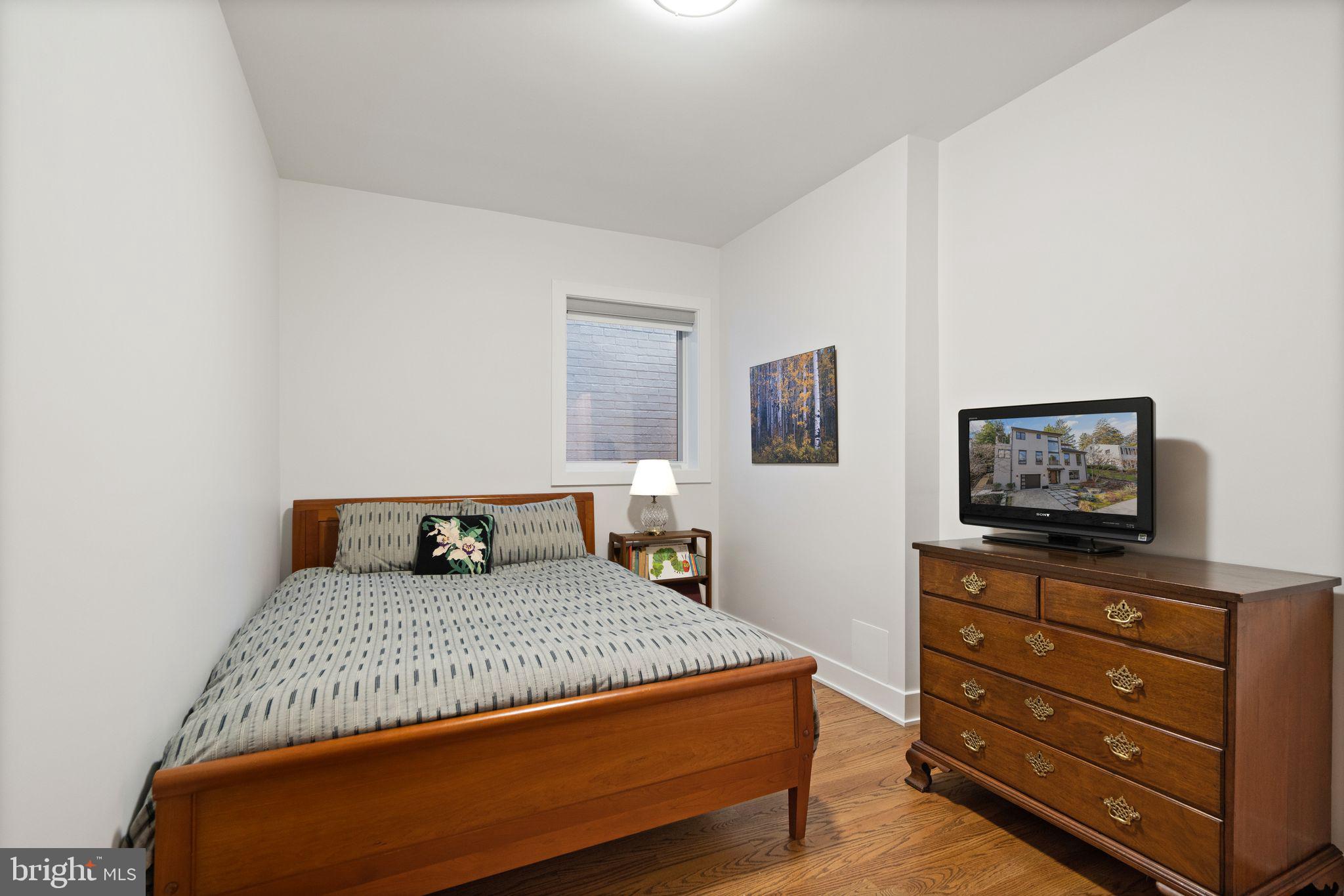 WOODLEY PARK - Residential