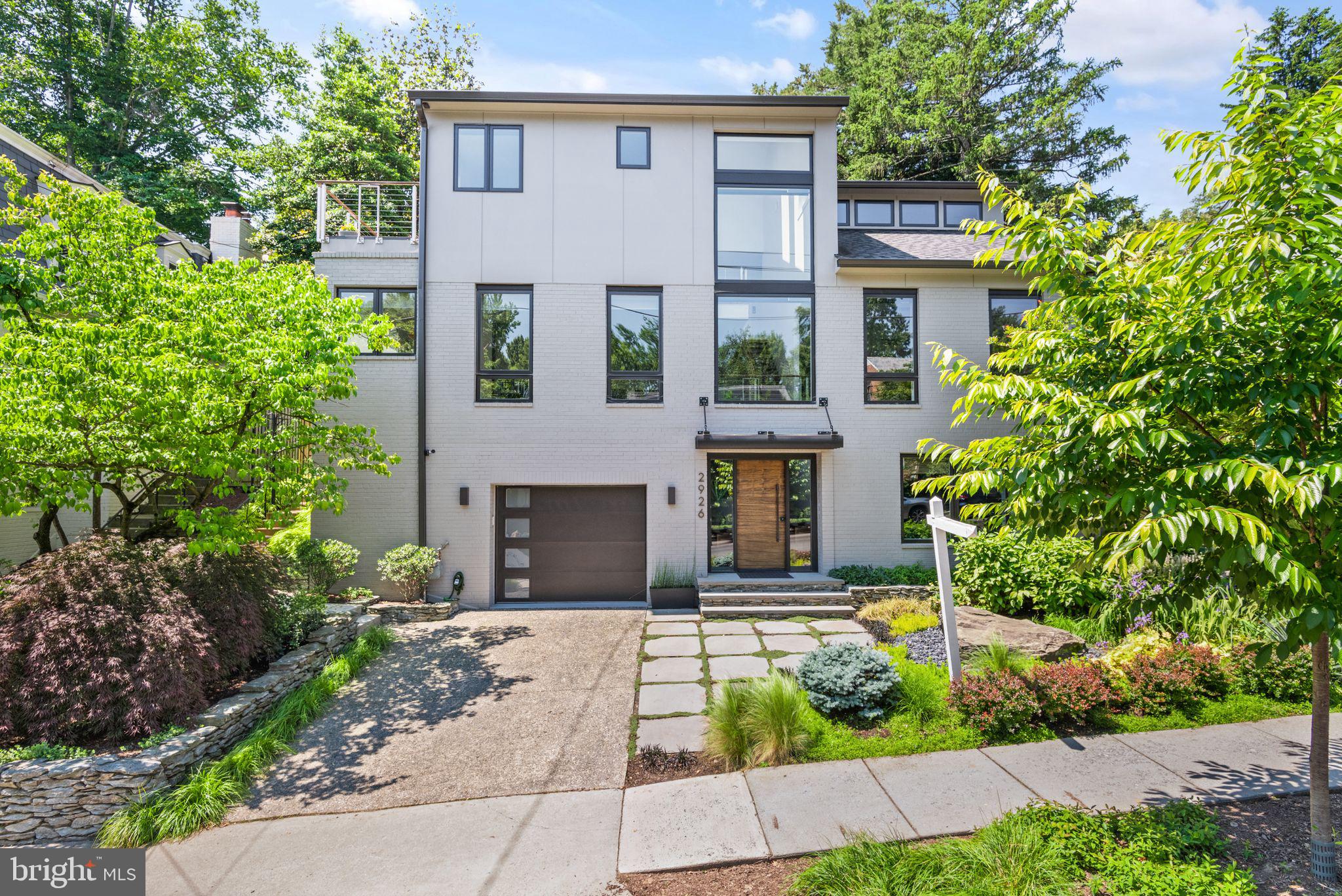 WOODLEY PARK - Residential