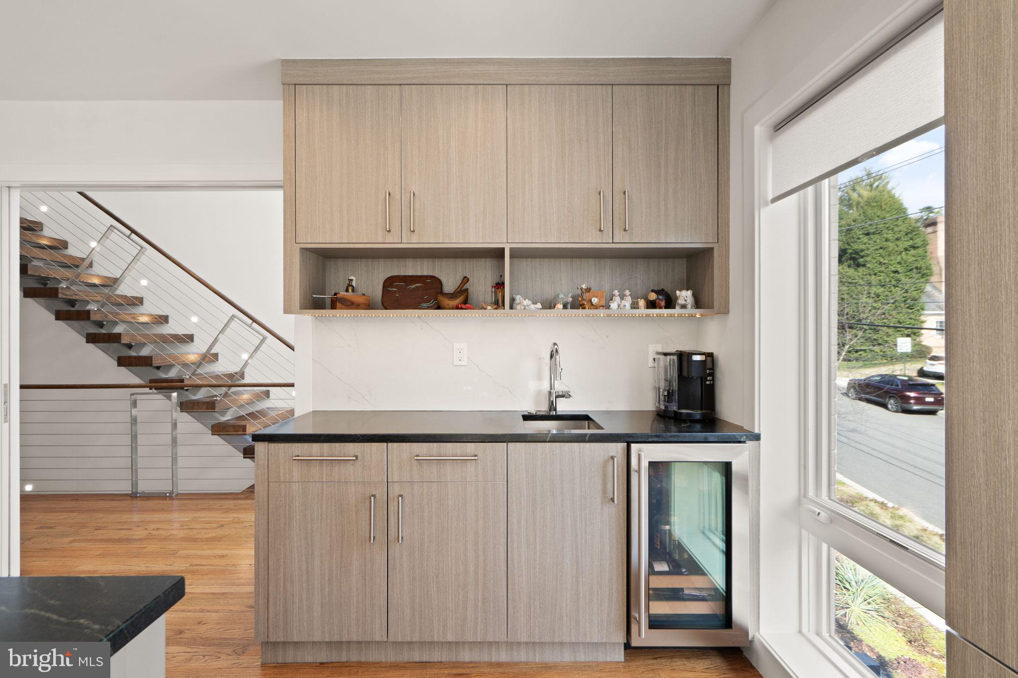 WOODLEY PARK - Residential