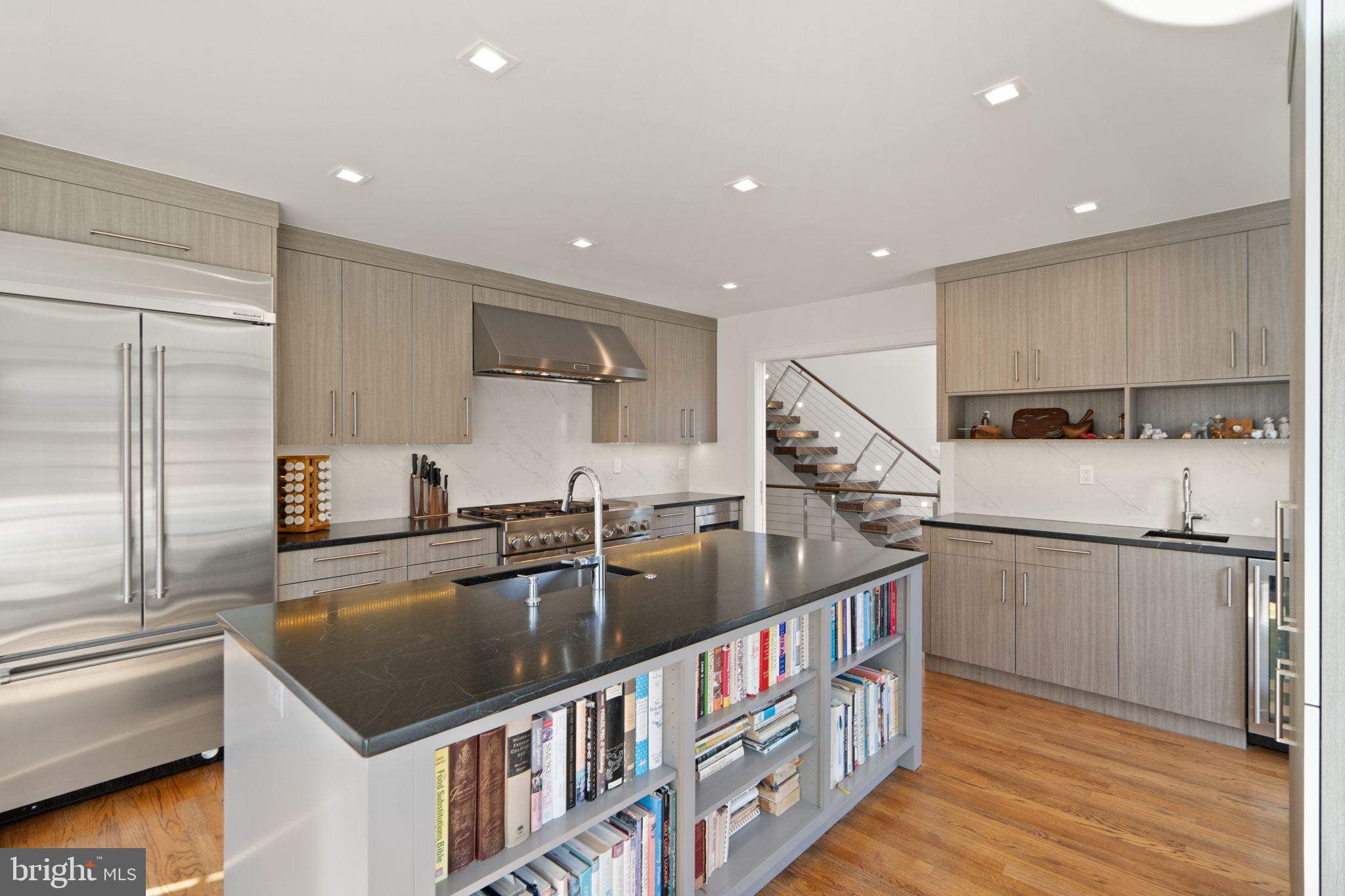 WOODLEY PARK - Residential