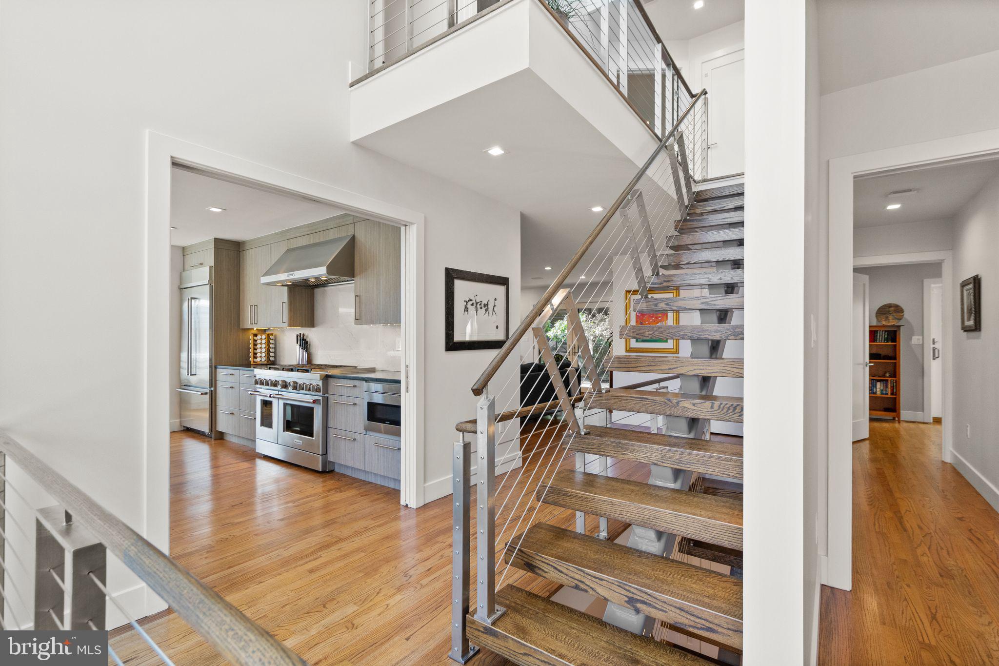 WOODLEY PARK - Residential