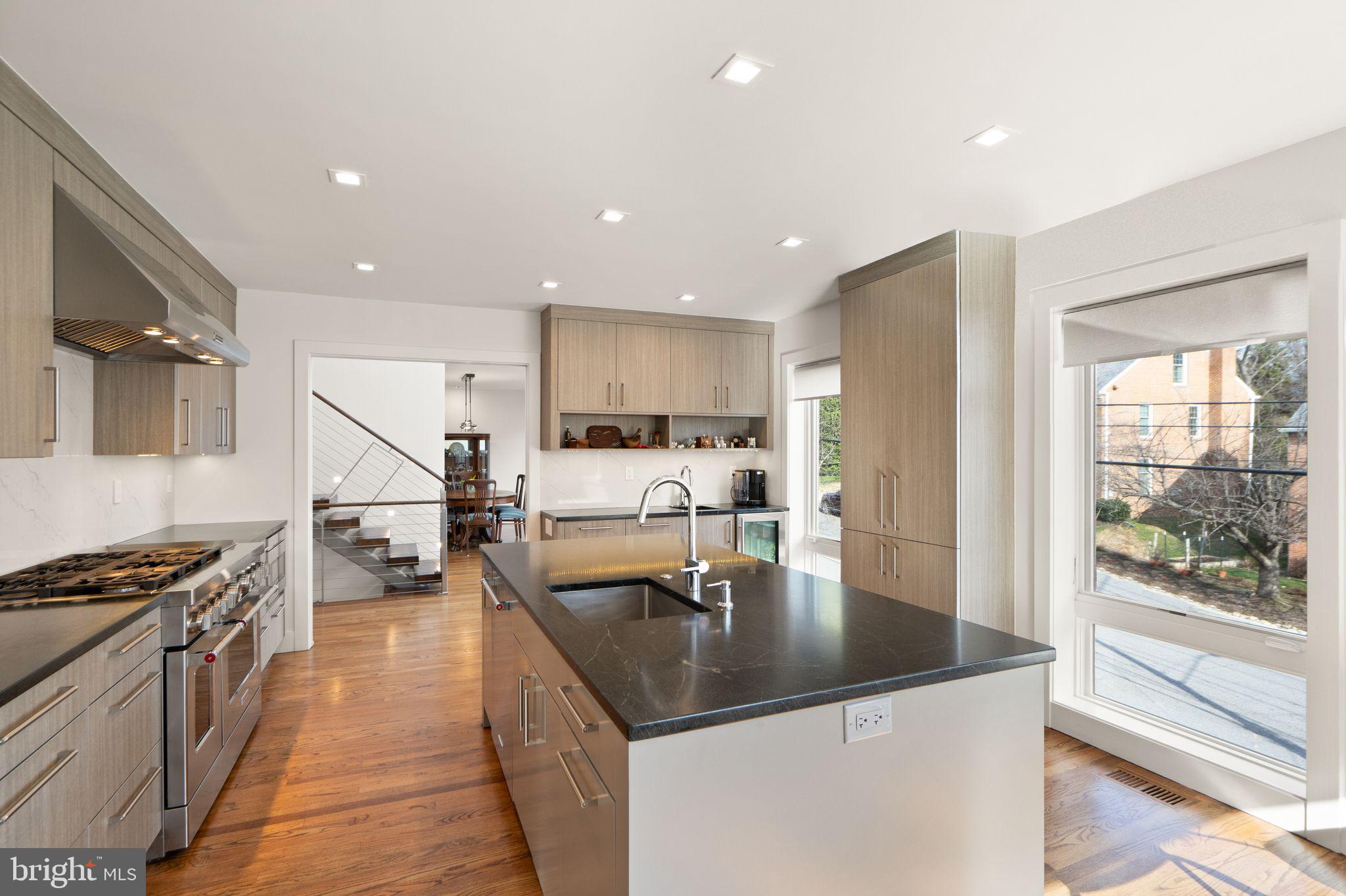 WOODLEY PARK - Residential