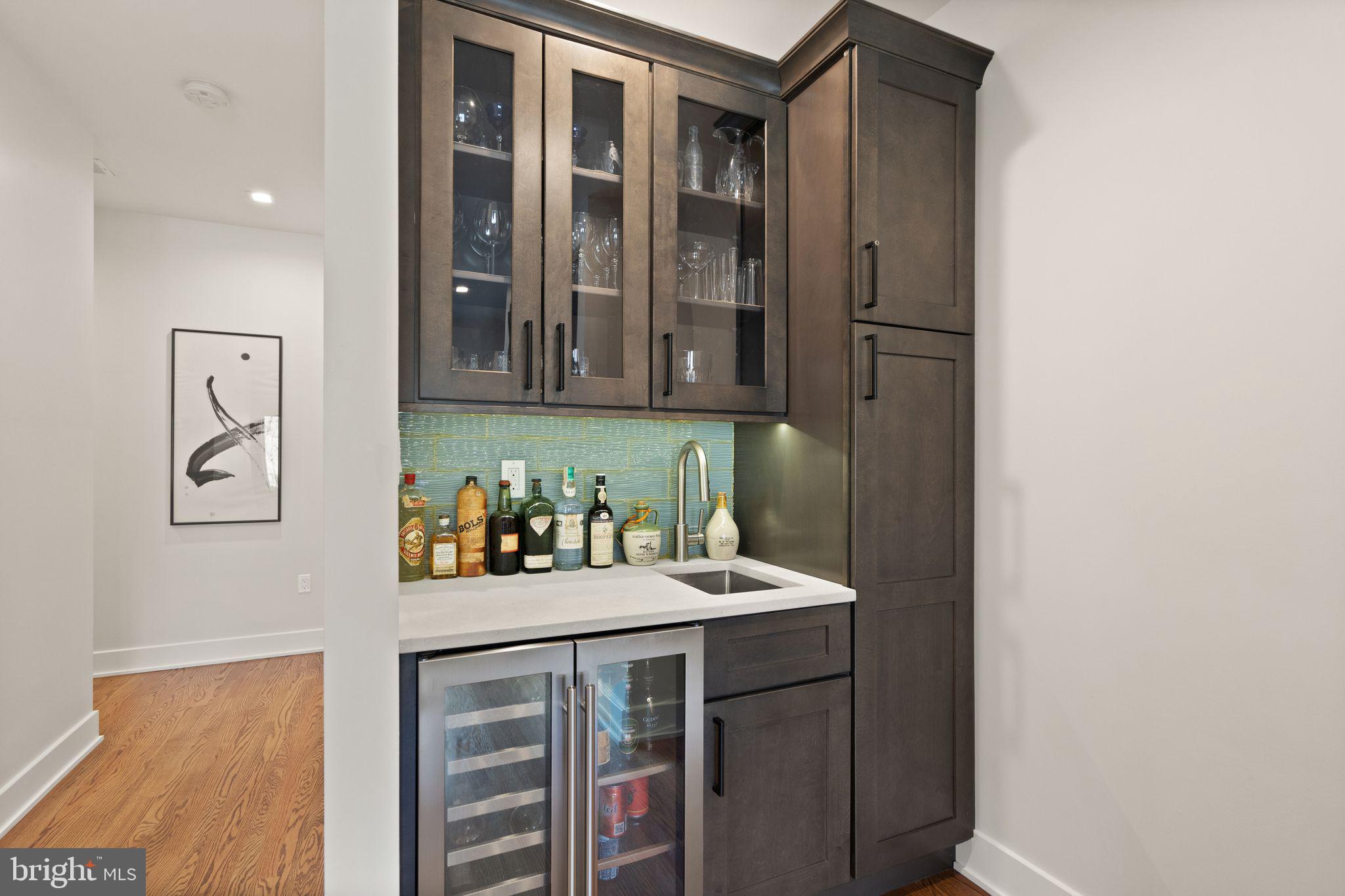 WOODLEY PARK - Residential