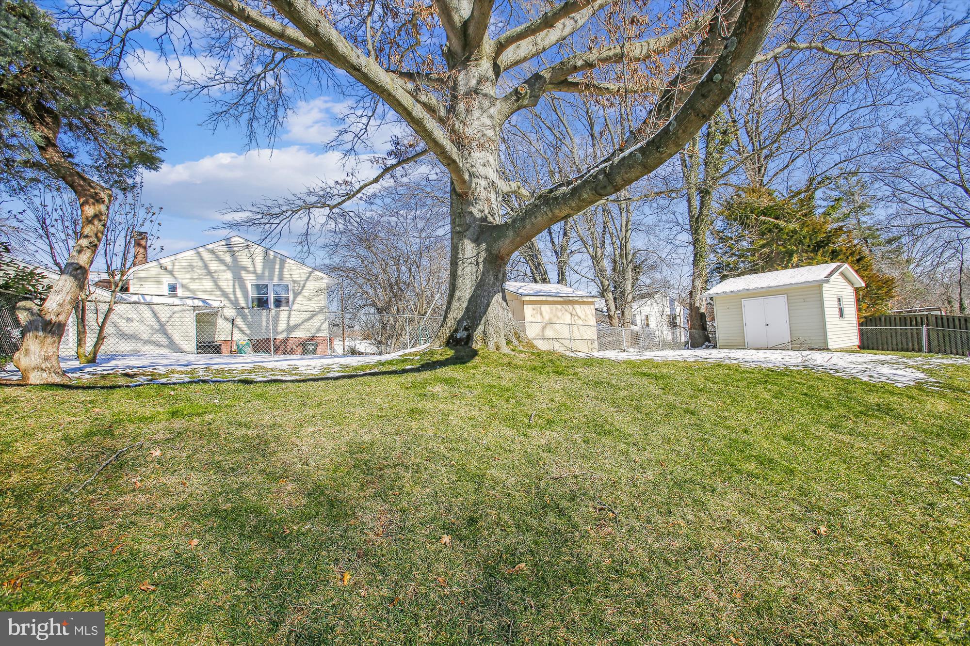 NORTH SPRINGFIELD - Residential