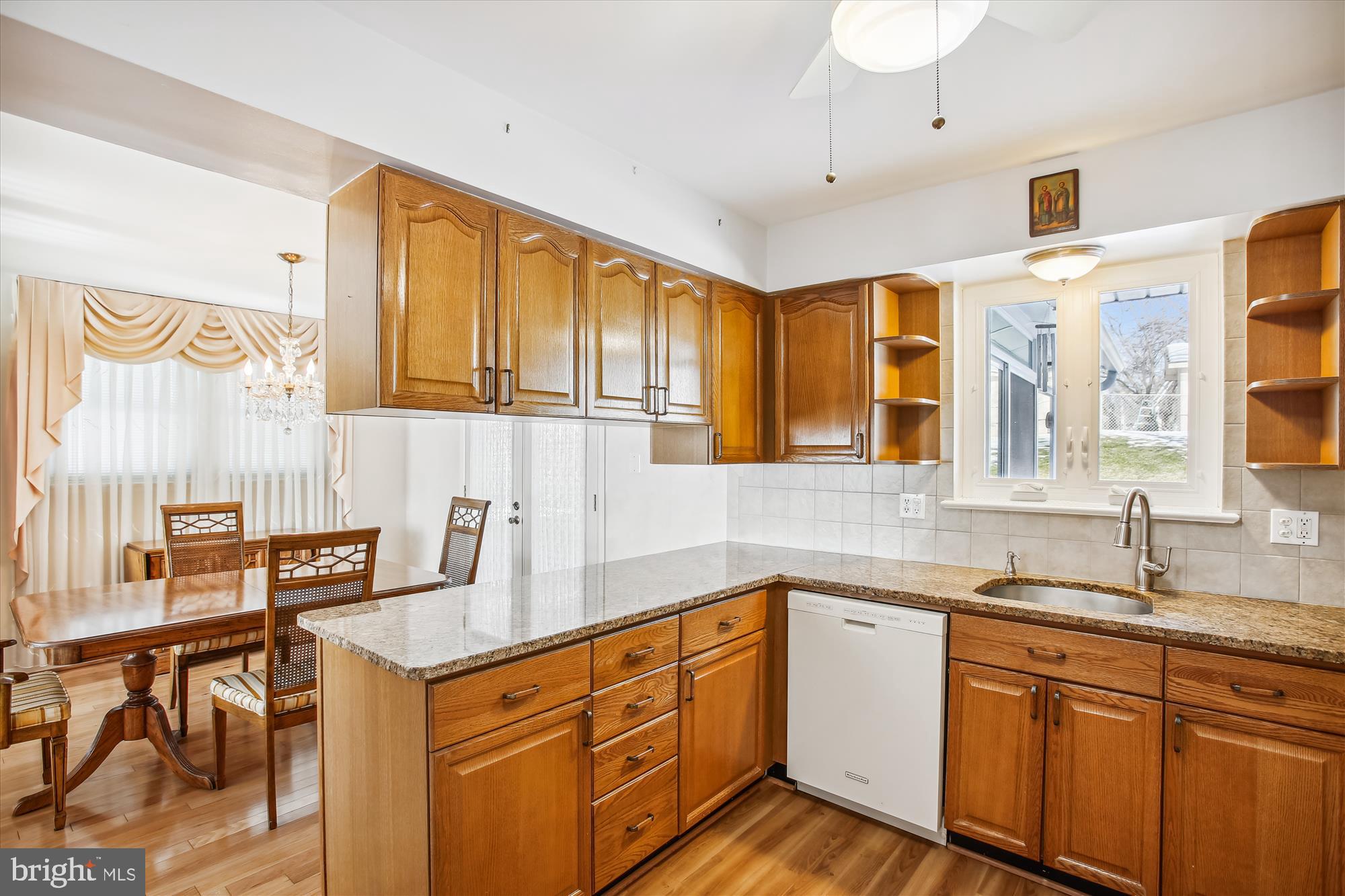 NORTH SPRINGFIELD - Residential