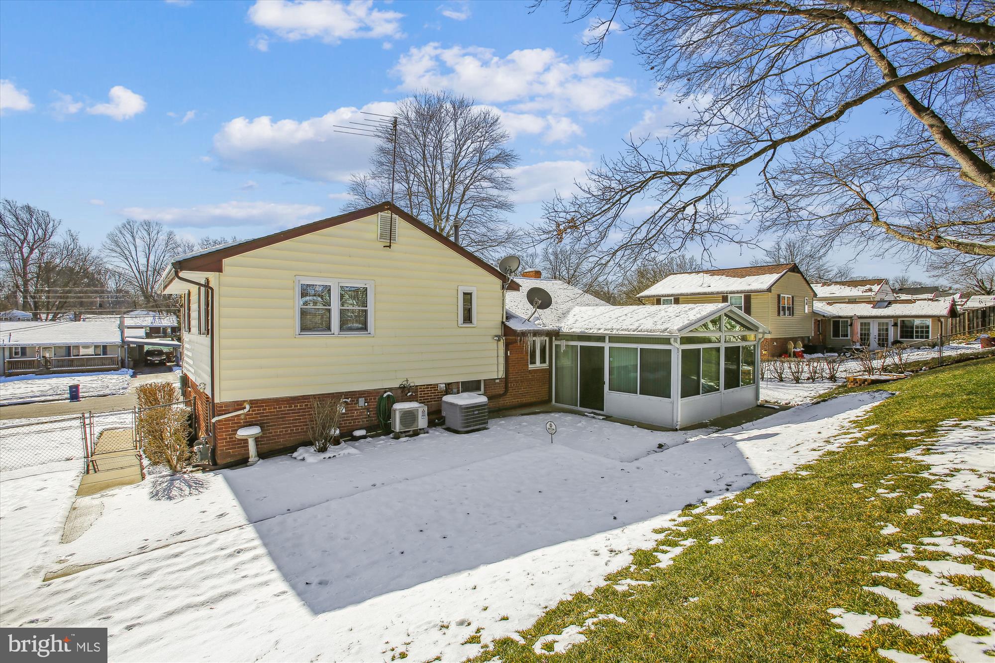 NORTH SPRINGFIELD - Residential