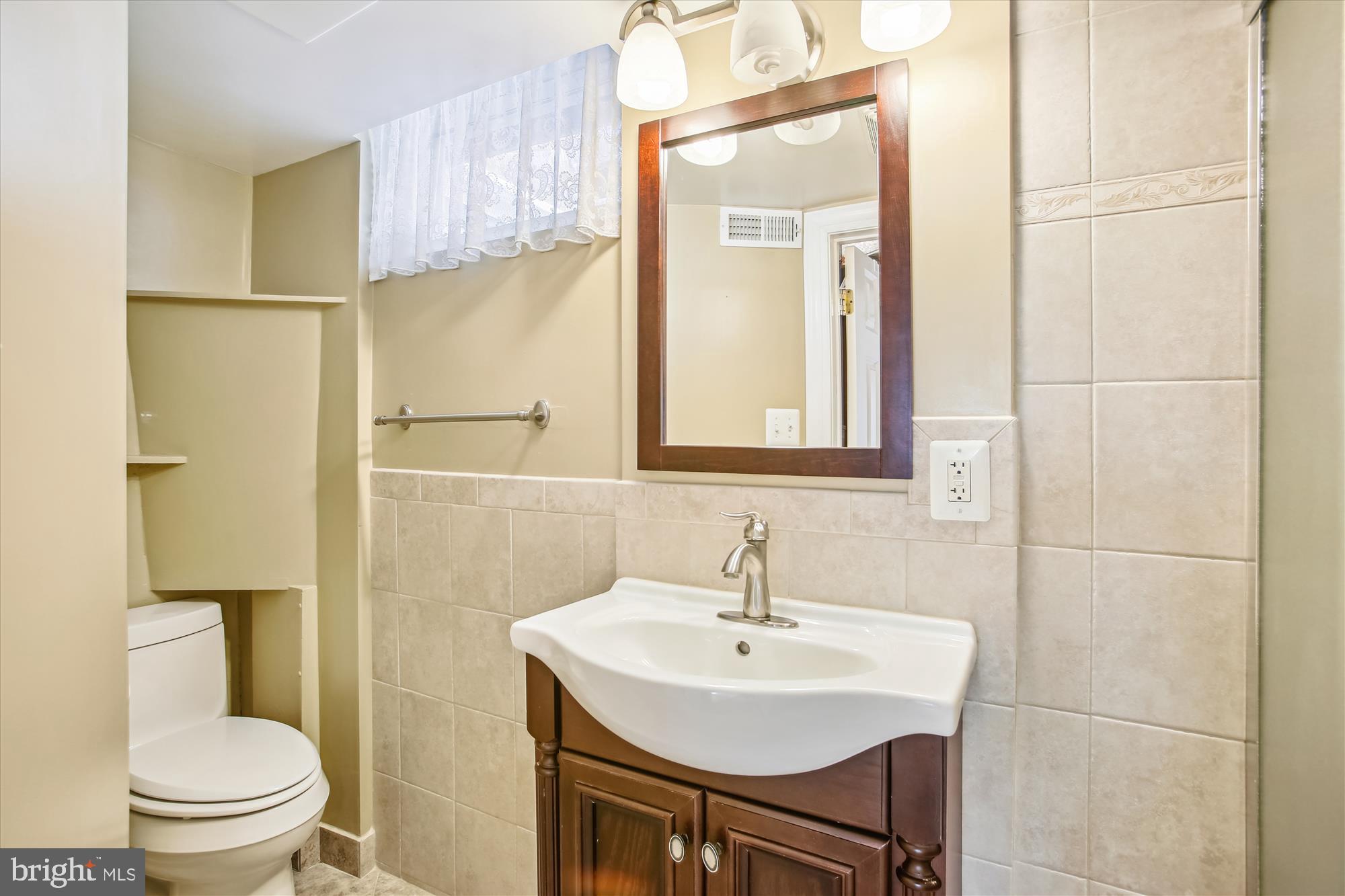 NORTH SPRINGFIELD - Residential