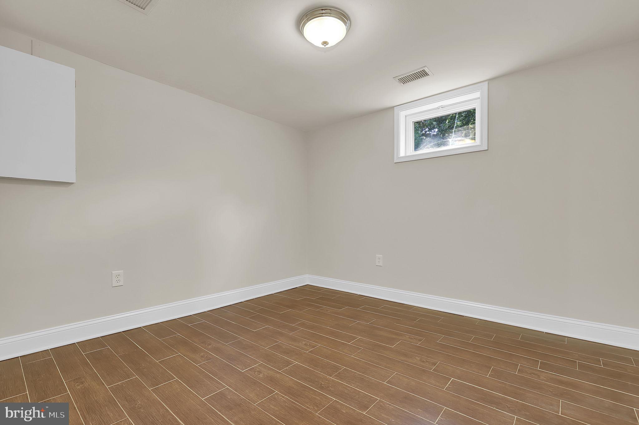 CARROLL KNOLLS - Residential