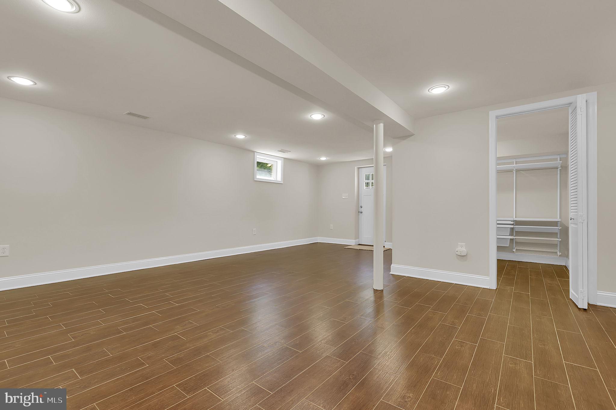 CARROLL KNOLLS - Residential