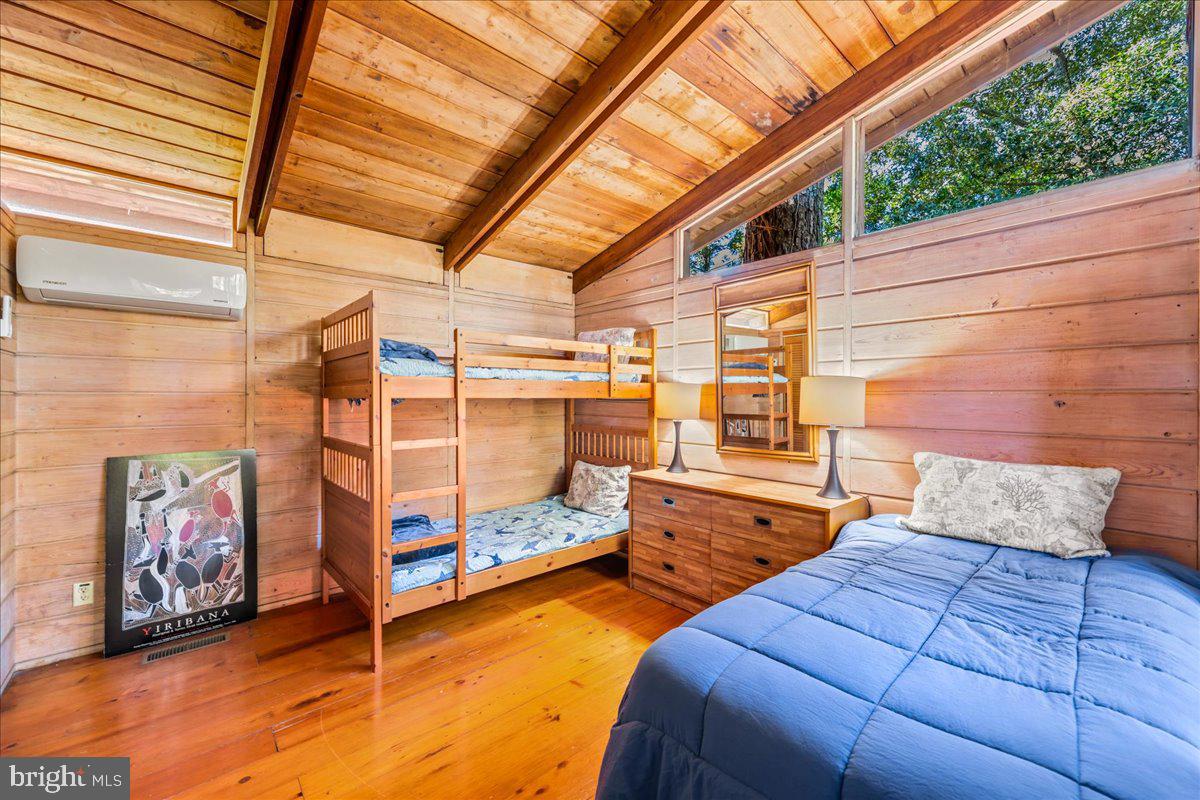 NORTH SHORES - Residential