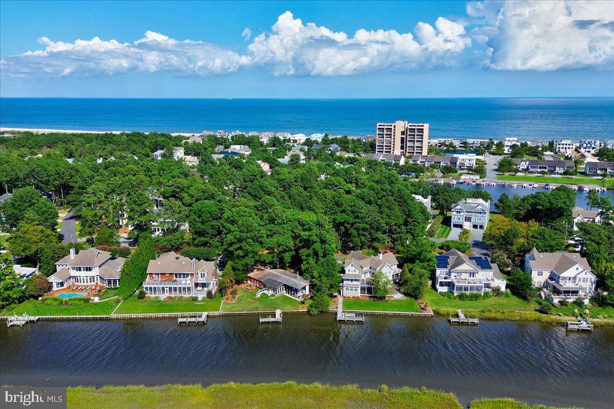 NORTH SHORES - Residential