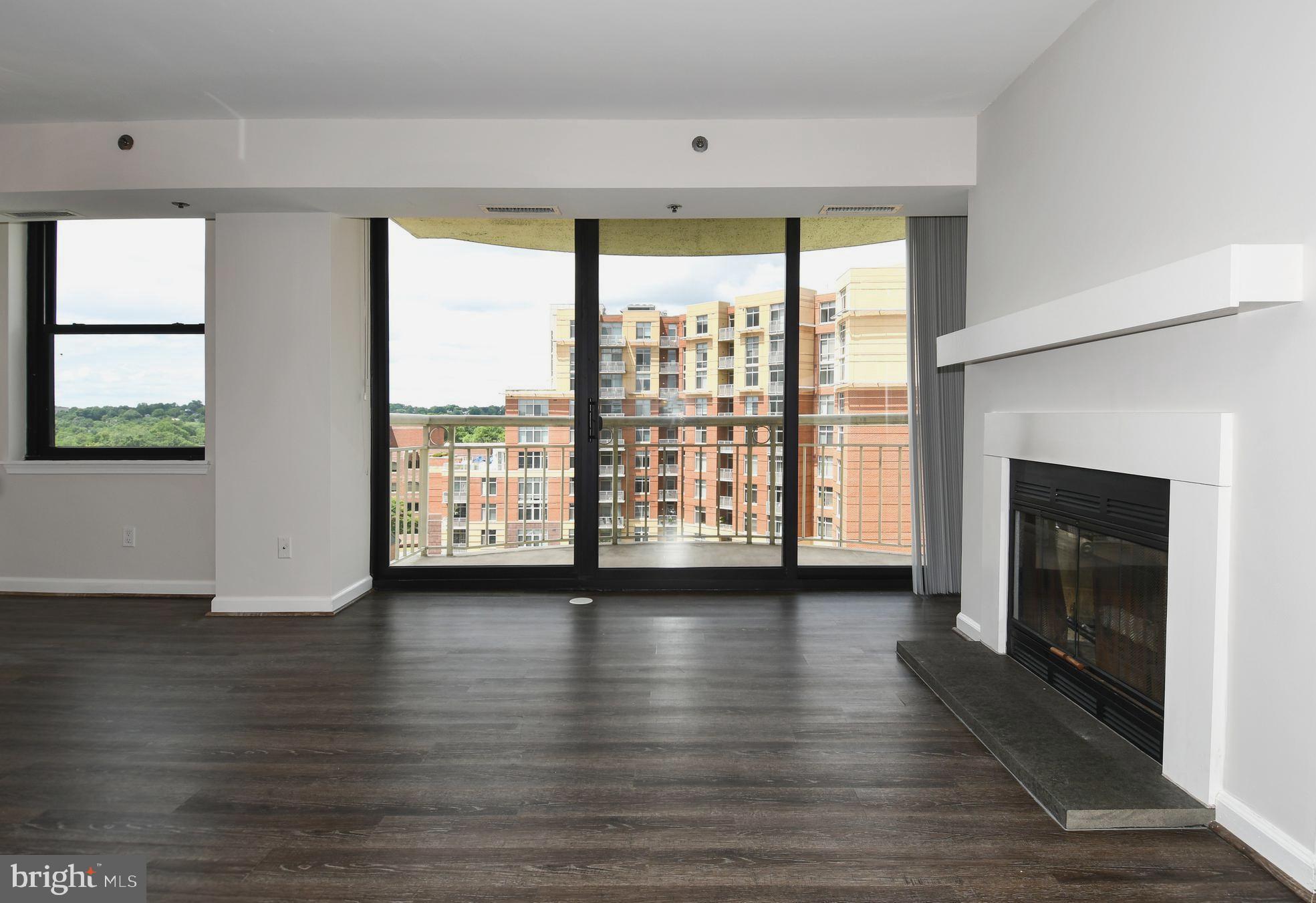 BRADDOCK PLACE - Residential