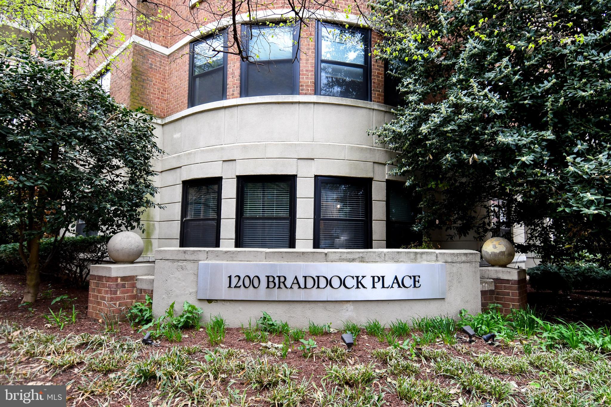 BRADDOCK PLACE - Residential