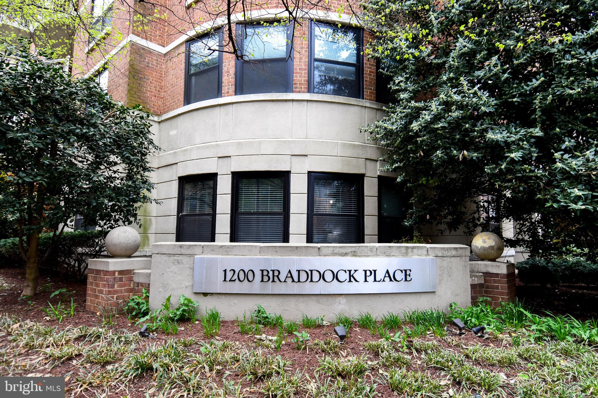 BRADDOCK PLACE - Residential