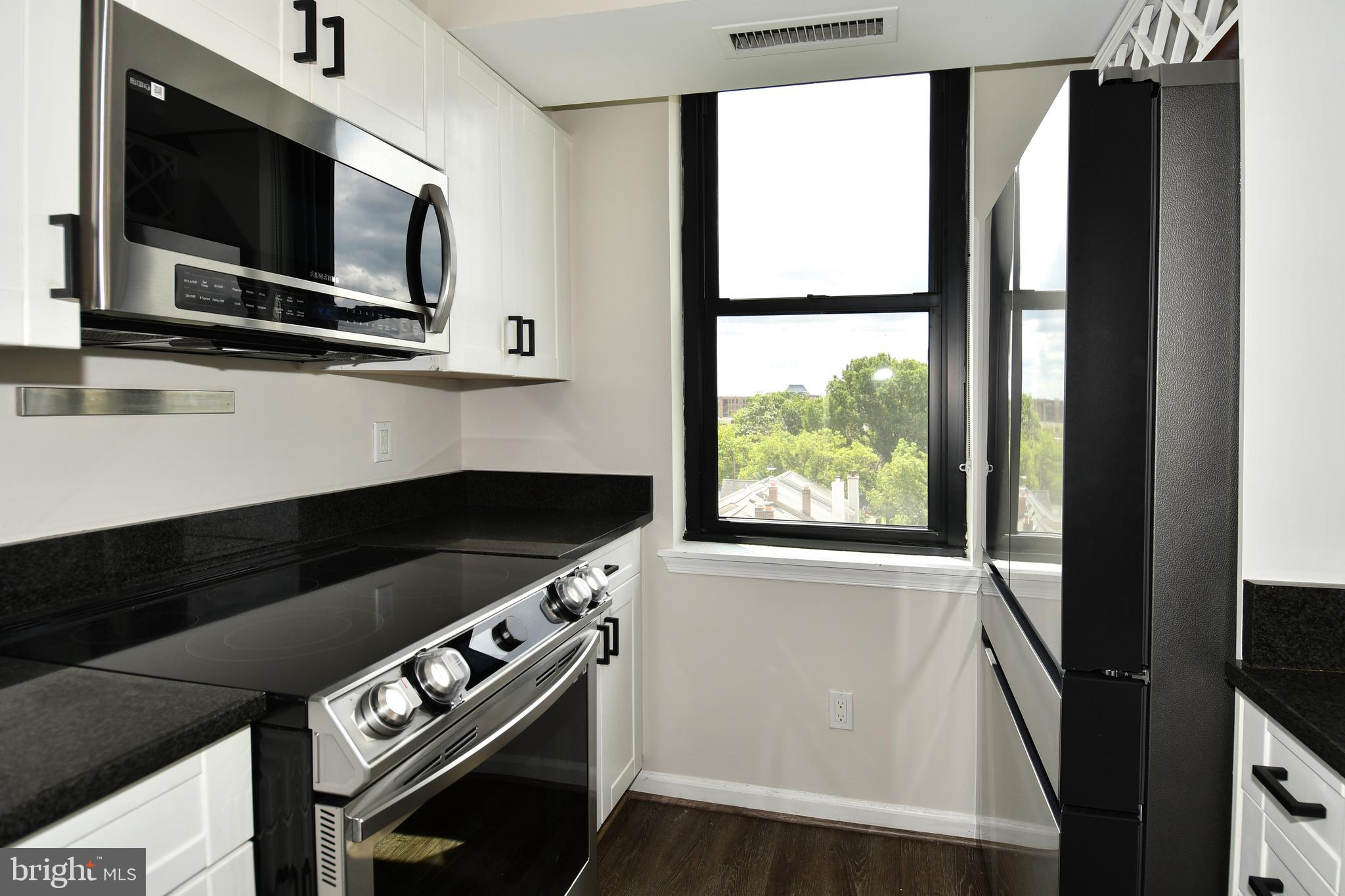 BRADDOCK PLACE - Residential