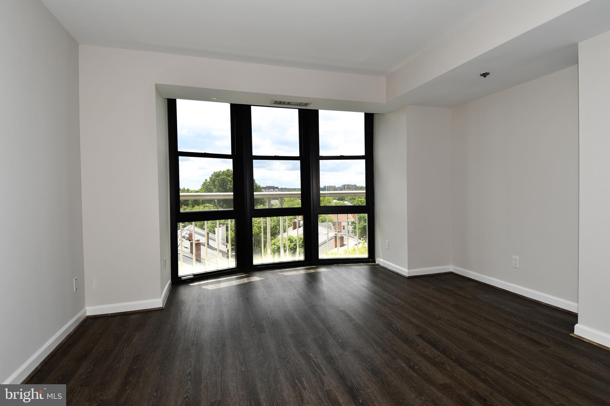 BRADDOCK PLACE - Residential