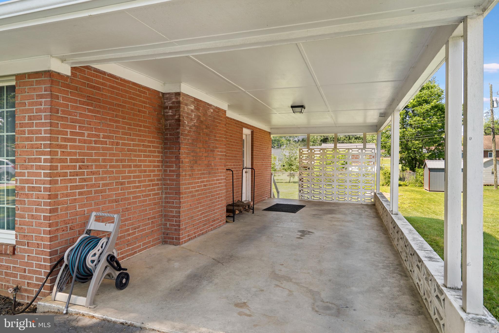 COLONIAL PARK - Residential