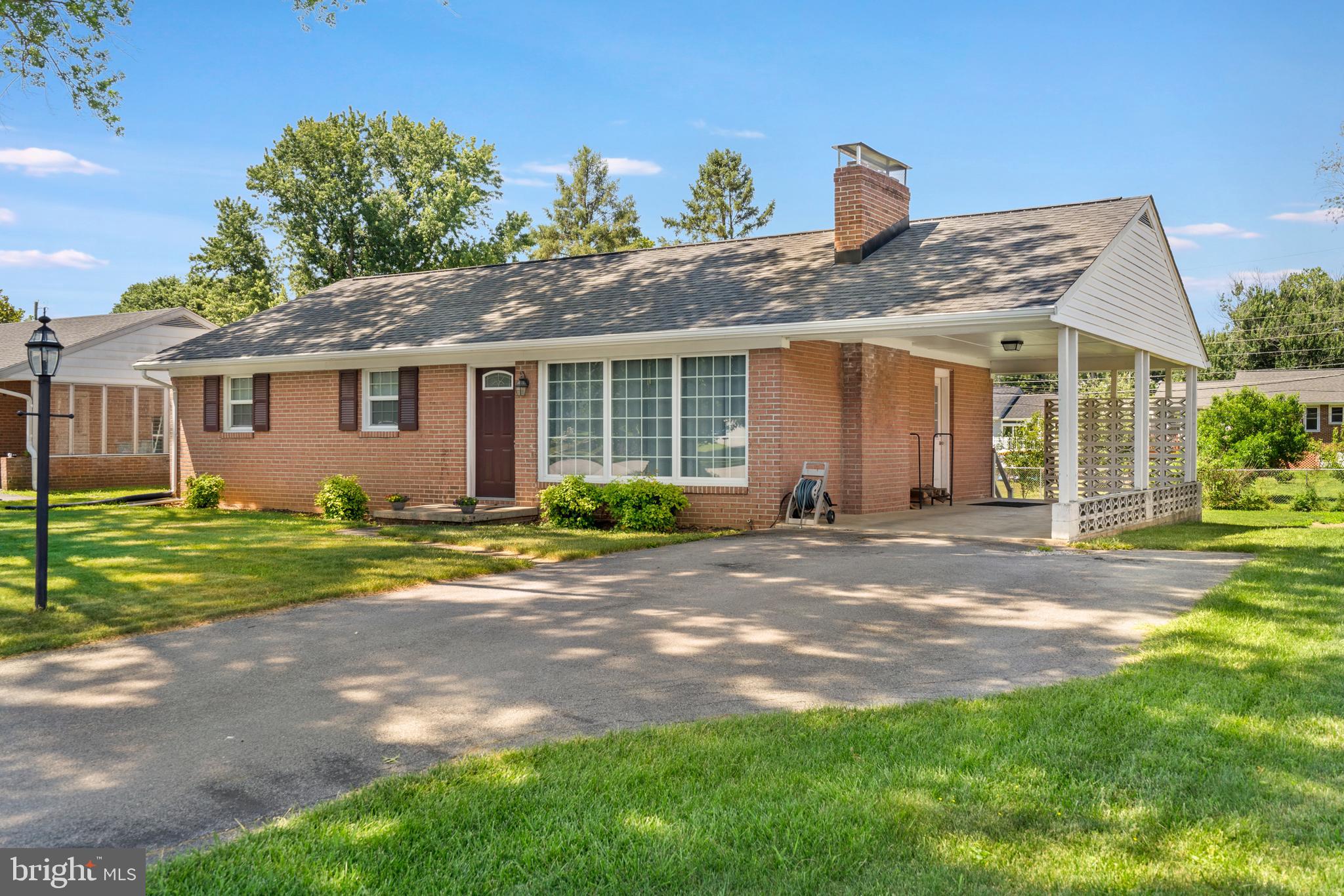 COLONIAL PARK - Residential