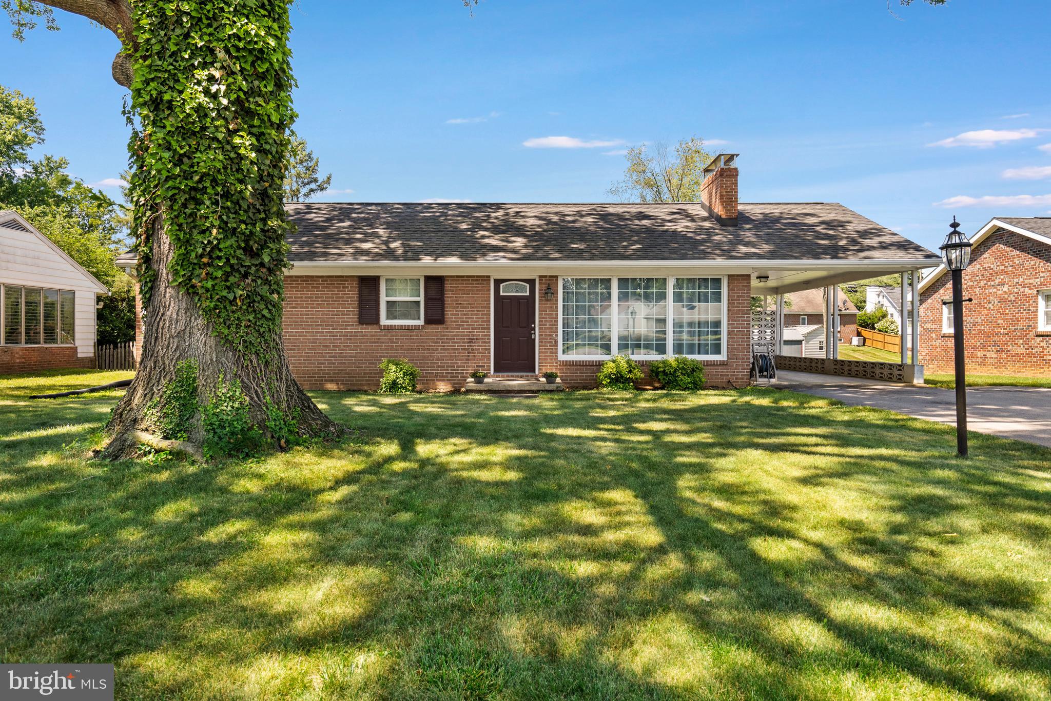 COLONIAL PARK - Residential