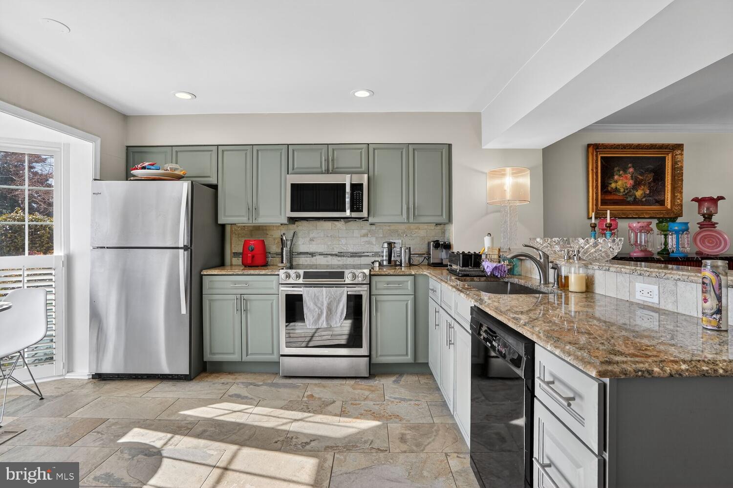 HALLCREST HEIGHTS - Residential
