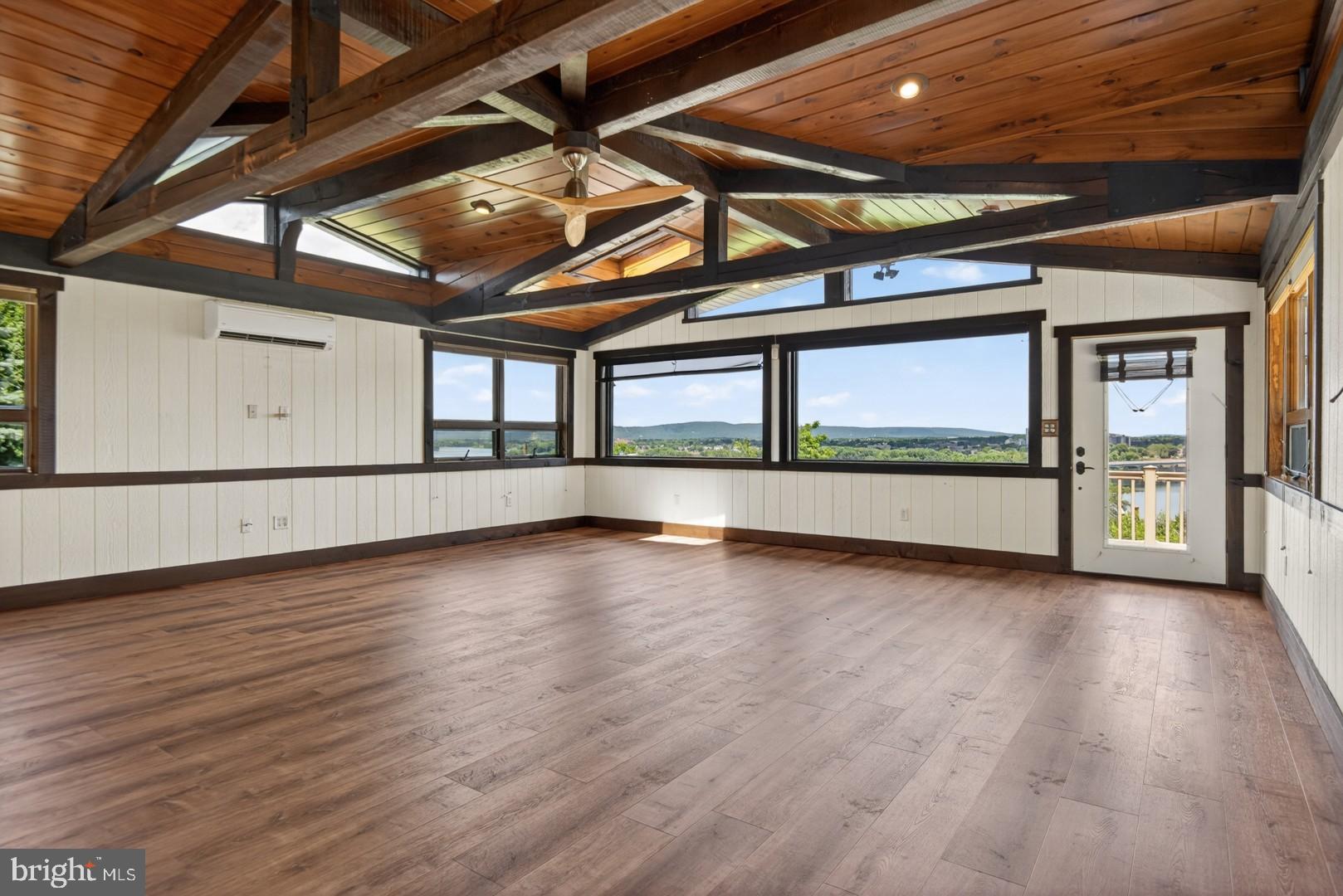 PENNSBORO MANOR - Residential