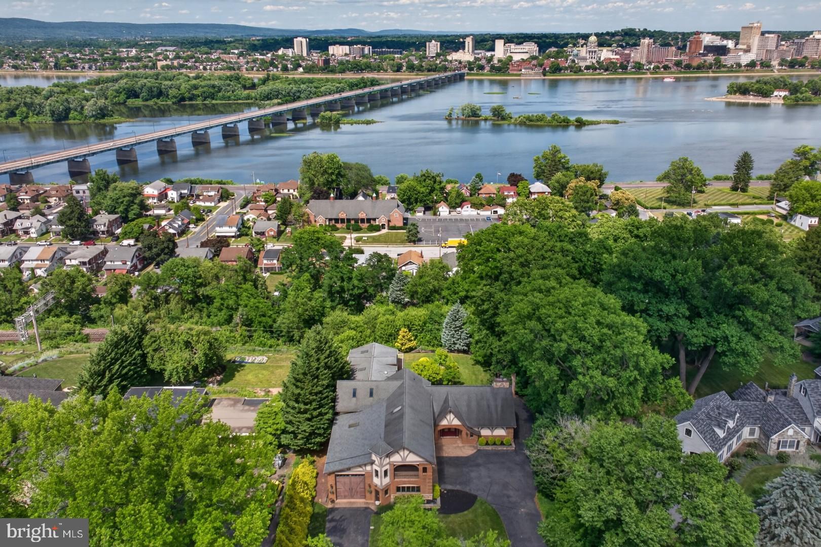 PENNSBORO MANOR - Residential