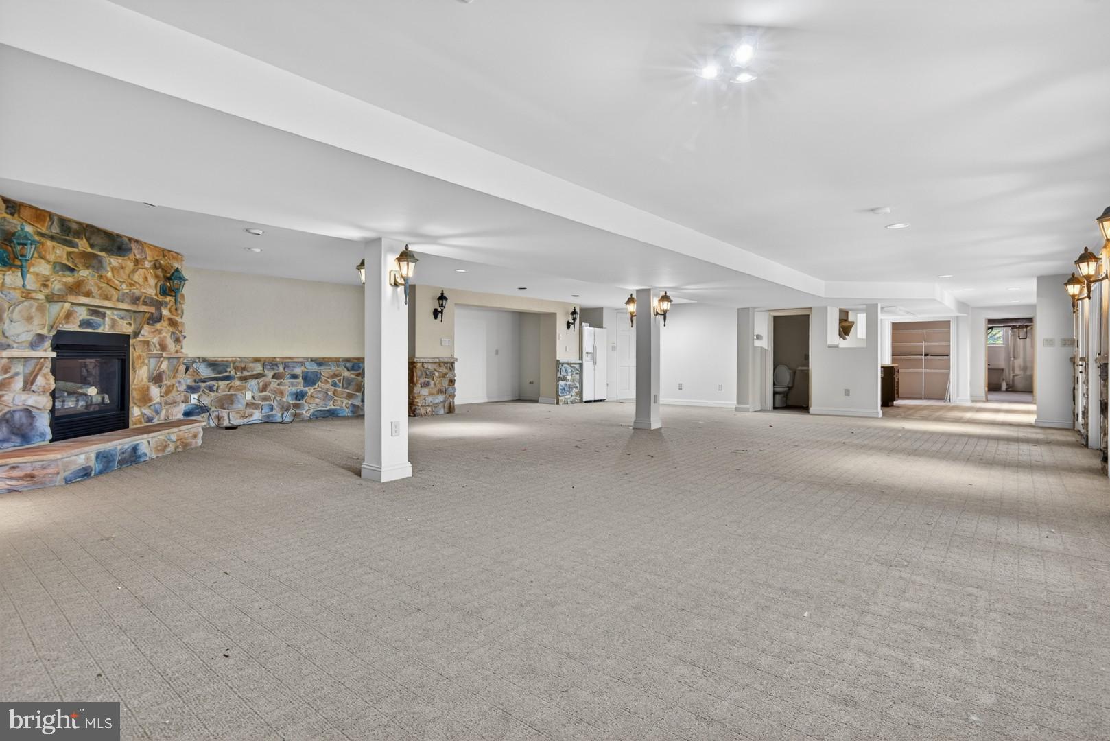 PENNSBORO MANOR - Residential