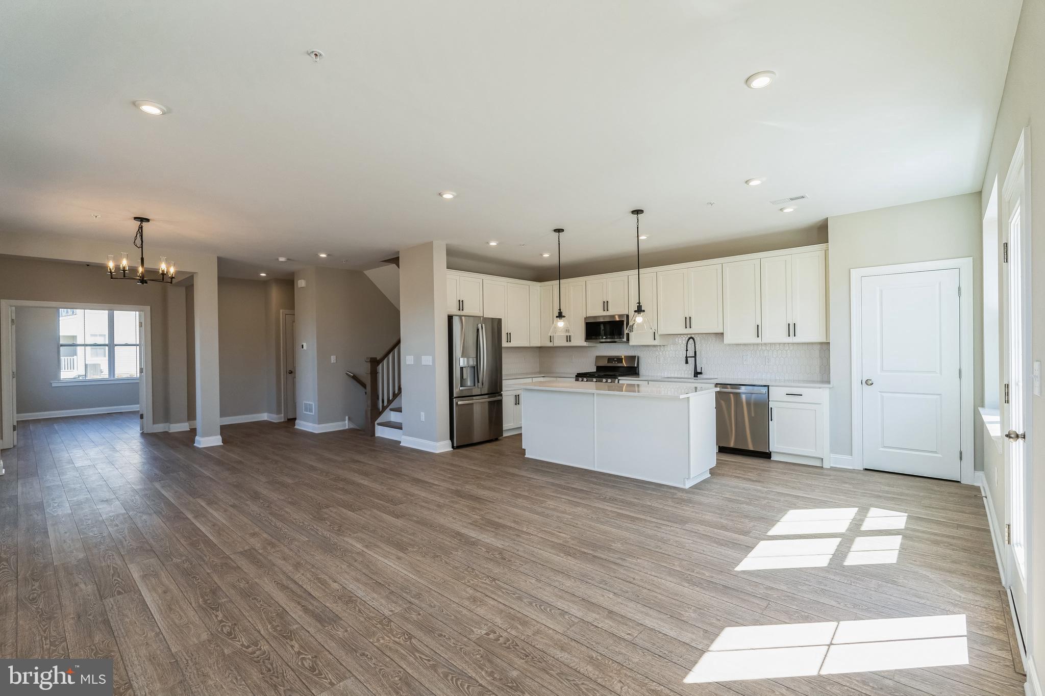 IRONWOOD - Residential Lease