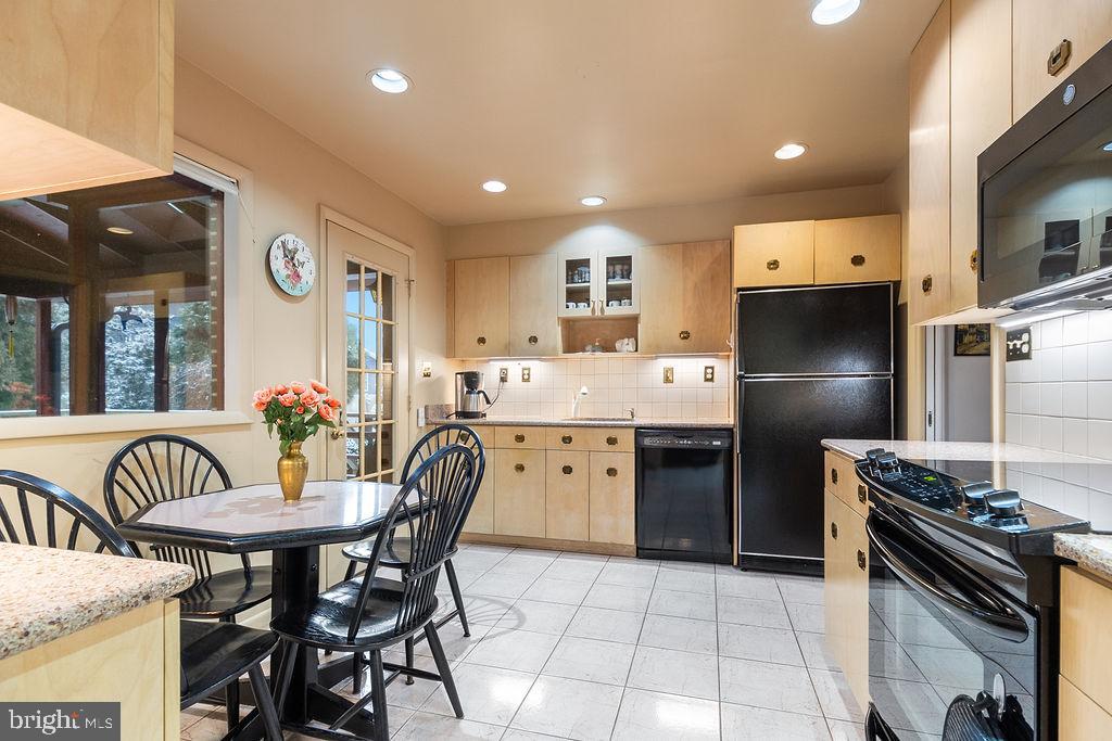 WEST LEWINSVILLE HEIGHTS - Residential