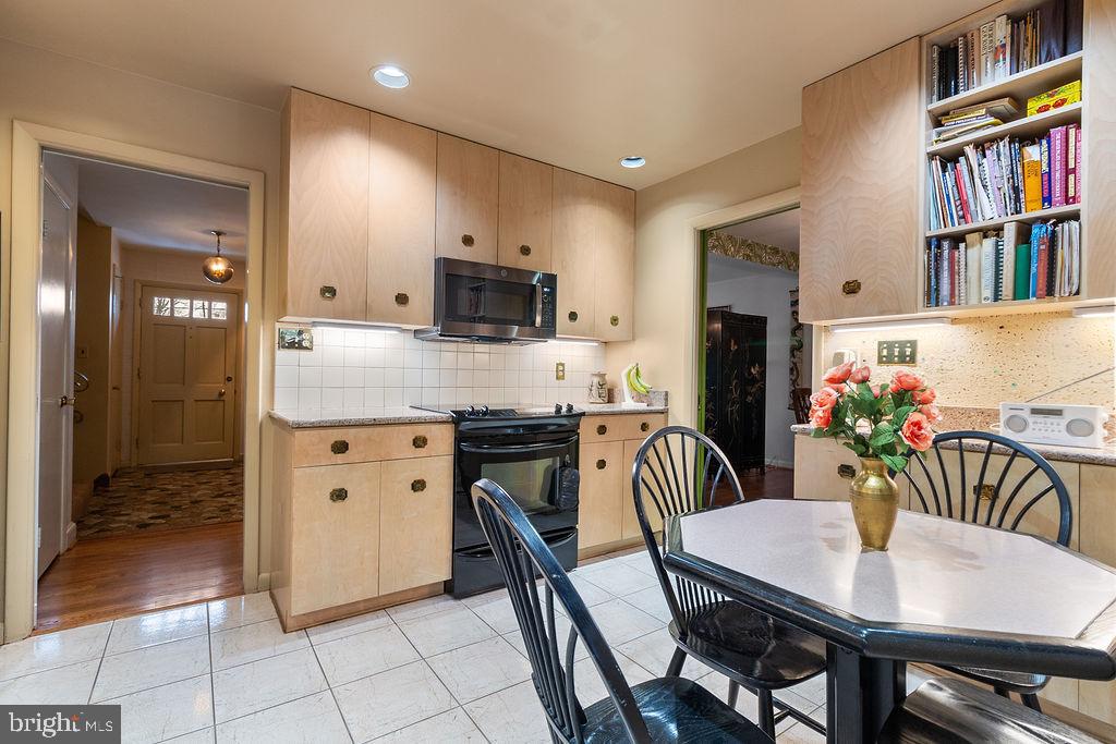 WEST LEWINSVILLE HEIGHTS - Residential